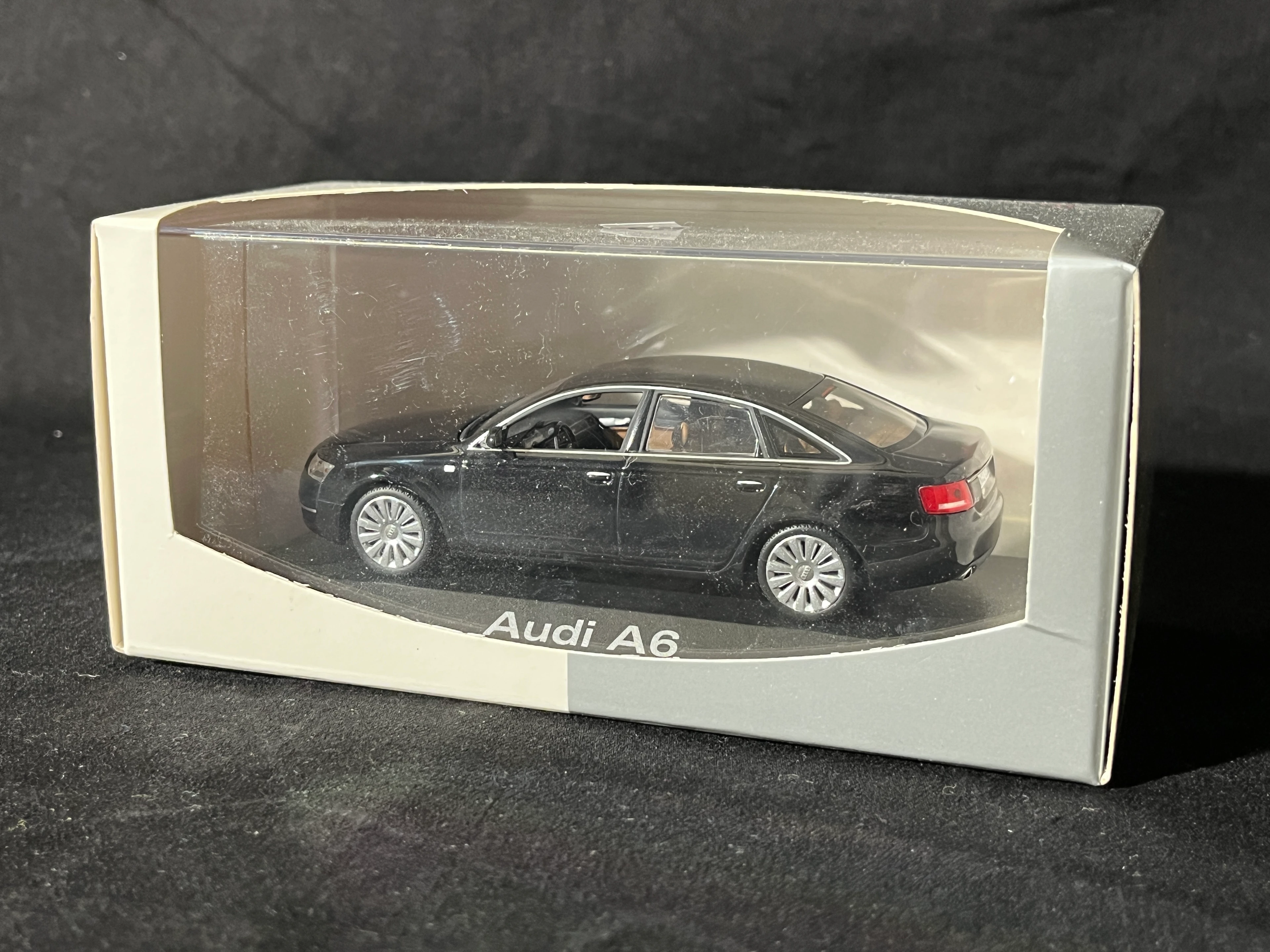 Audi A6 Werbemodell der AUDI AG 1:43 schwarz in OVP