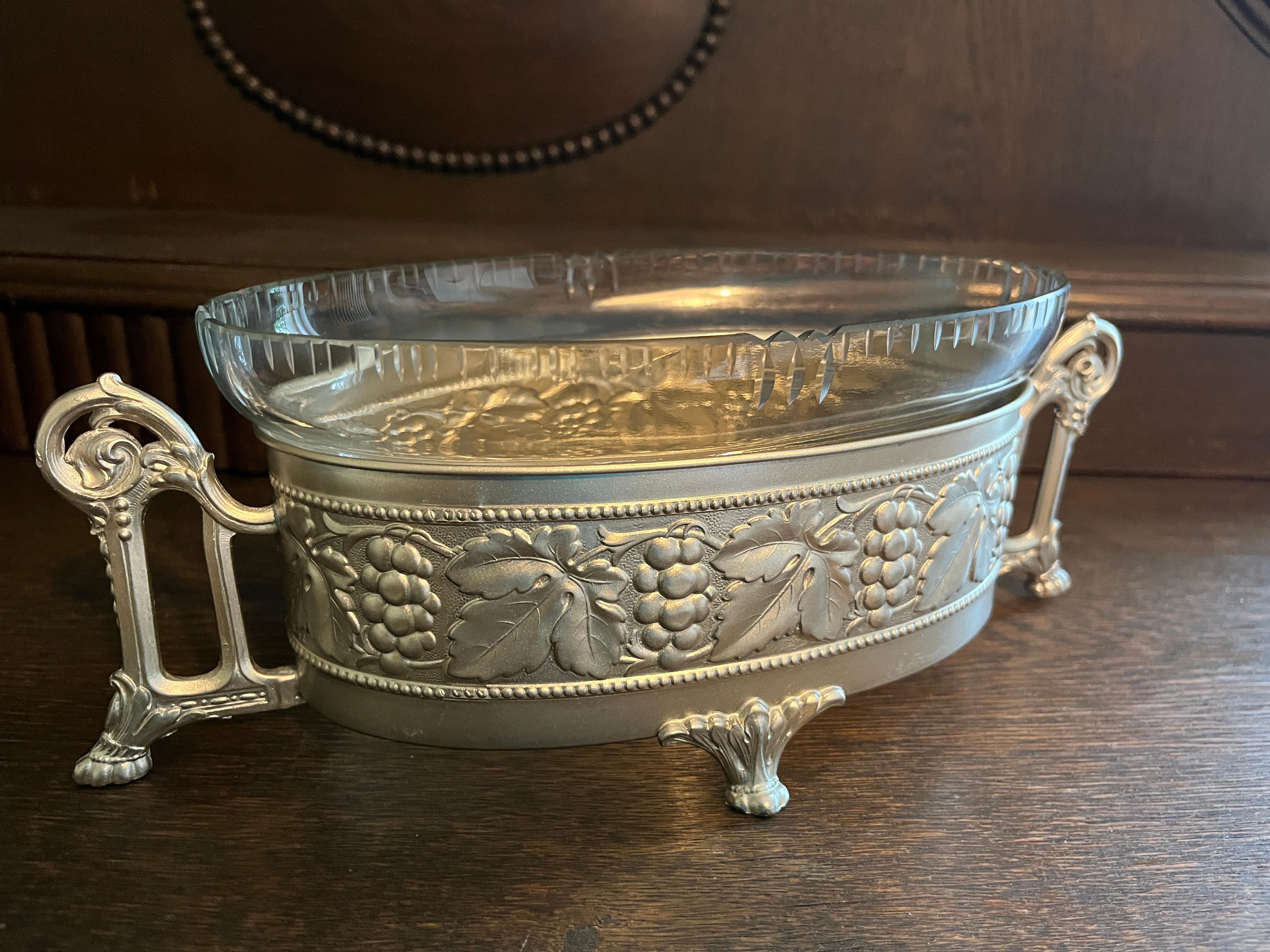 Obstschale Jugendstil "Trauben und Blätter" ca. 1920er Jahre