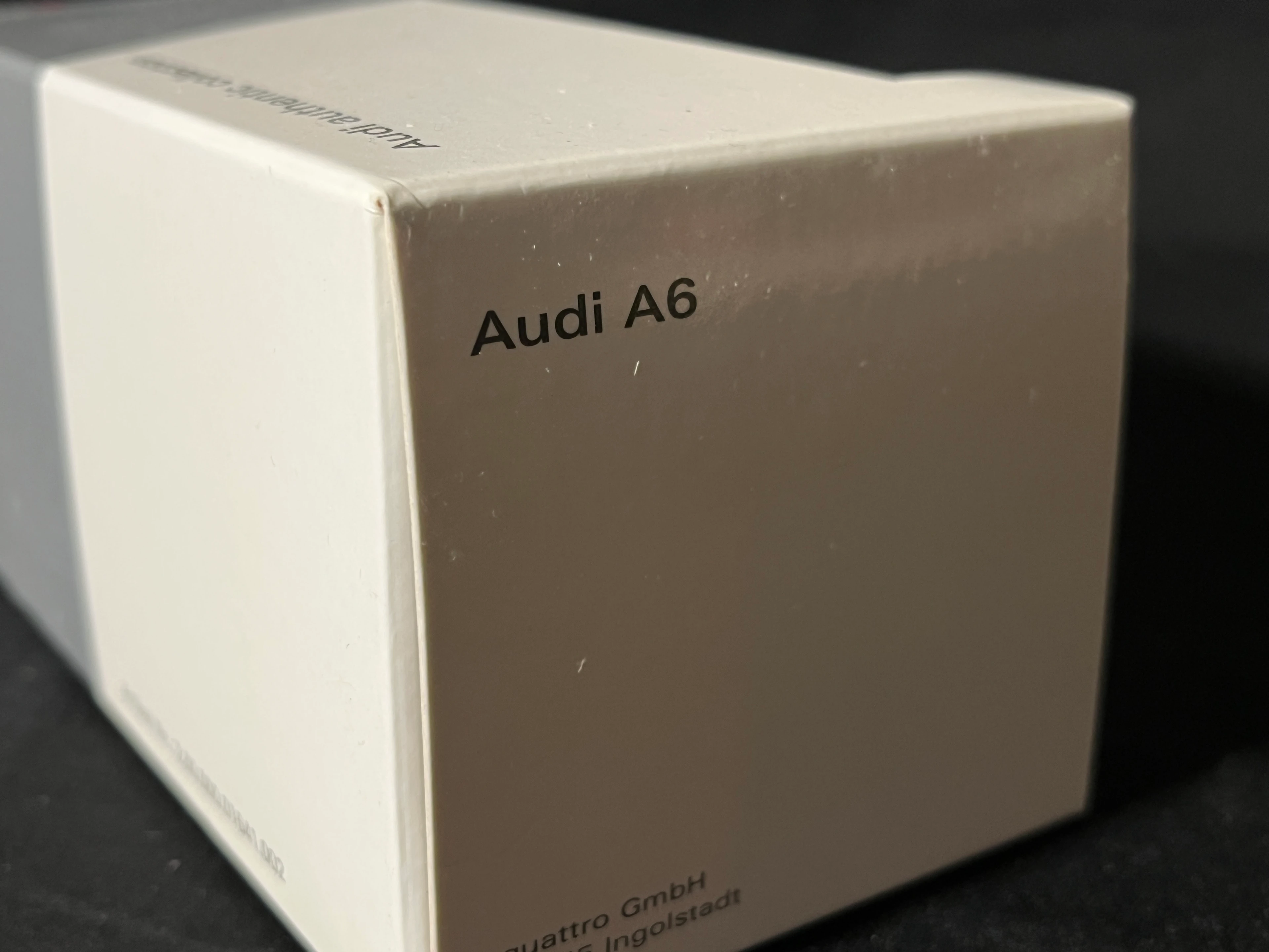 Audi A6 Werbemodell der AUDI AG 1:43 schwarz in OVP