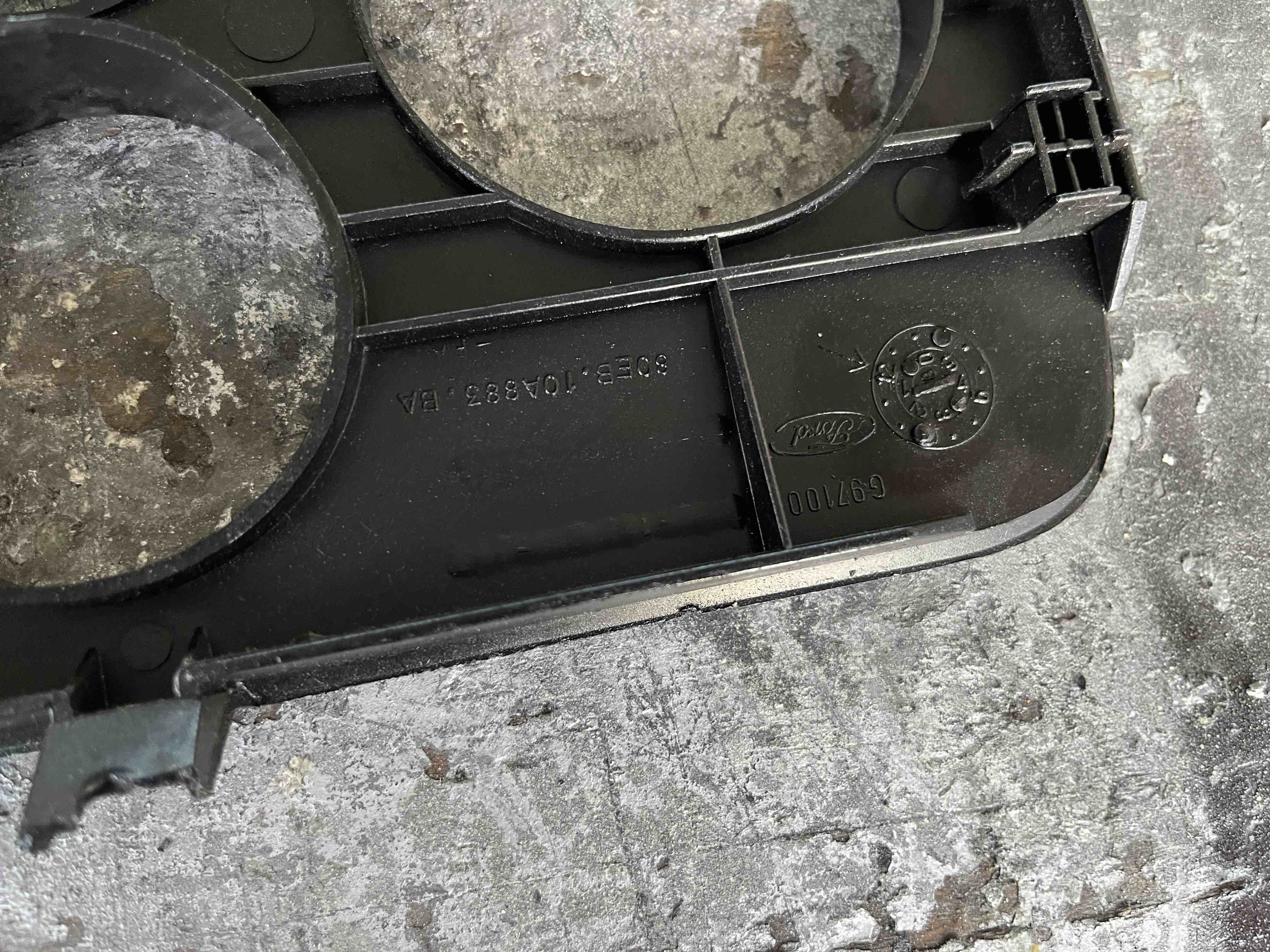 Ford Capri III (1978-1984) Instrumenten-Verkleidung mit DIN-Ausschnitt