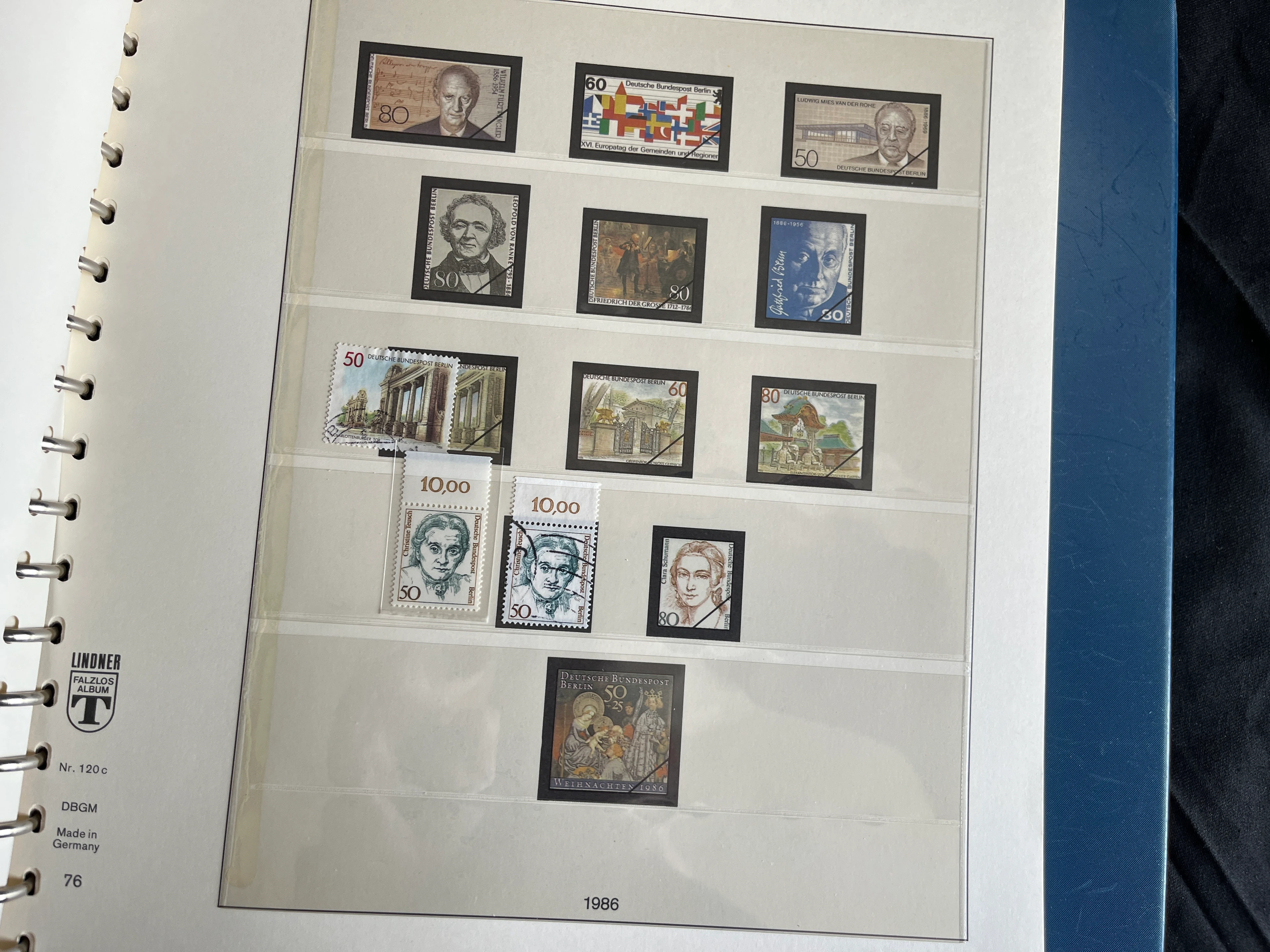 Briefmarken Album BERLIN (West) 1948-1974 postfrisch und gestempelt 0013