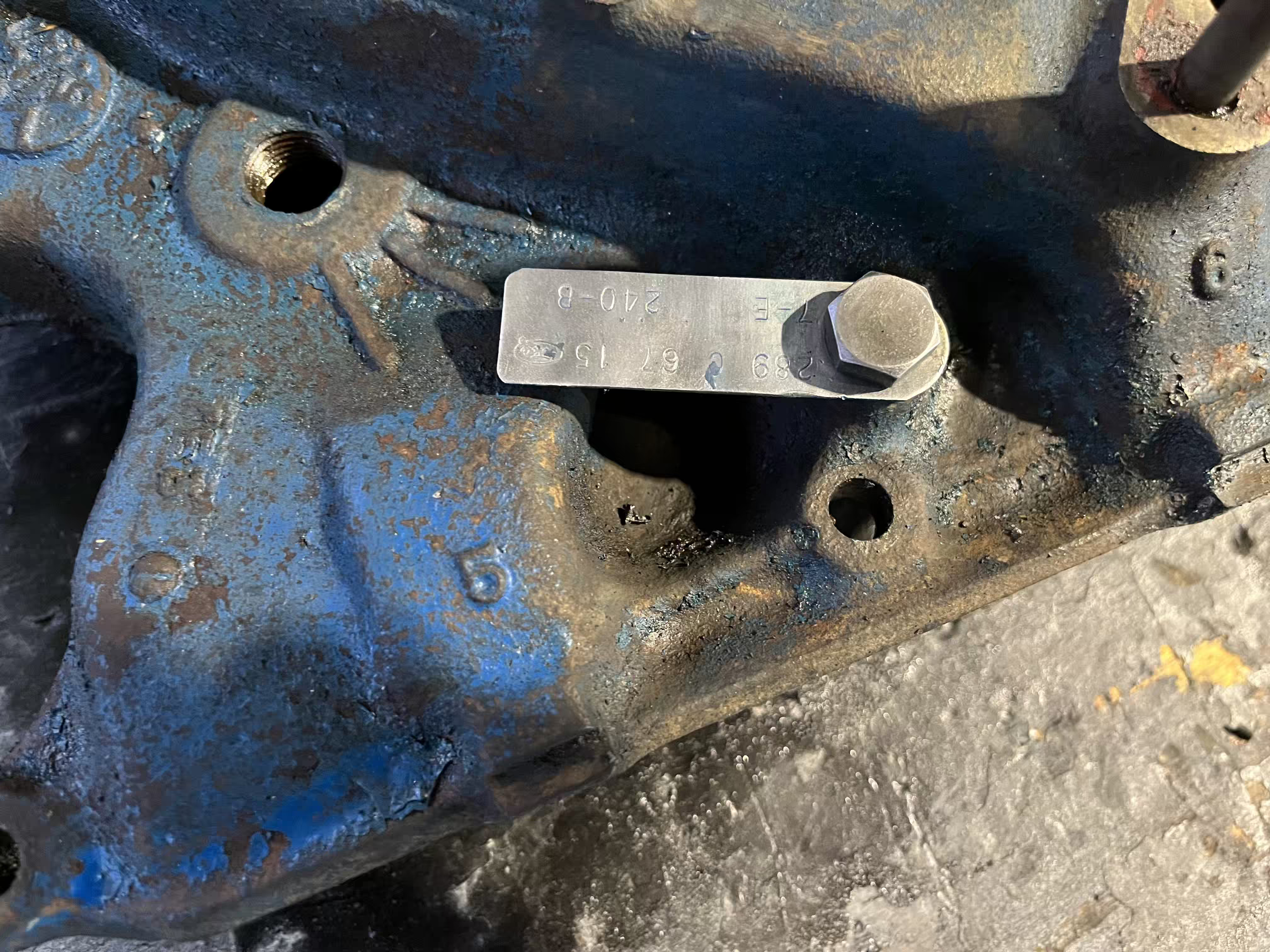 FORD Mustang 1966 Intake Manifold Ansaugspinne 1967/2V OEM inkl. Tag