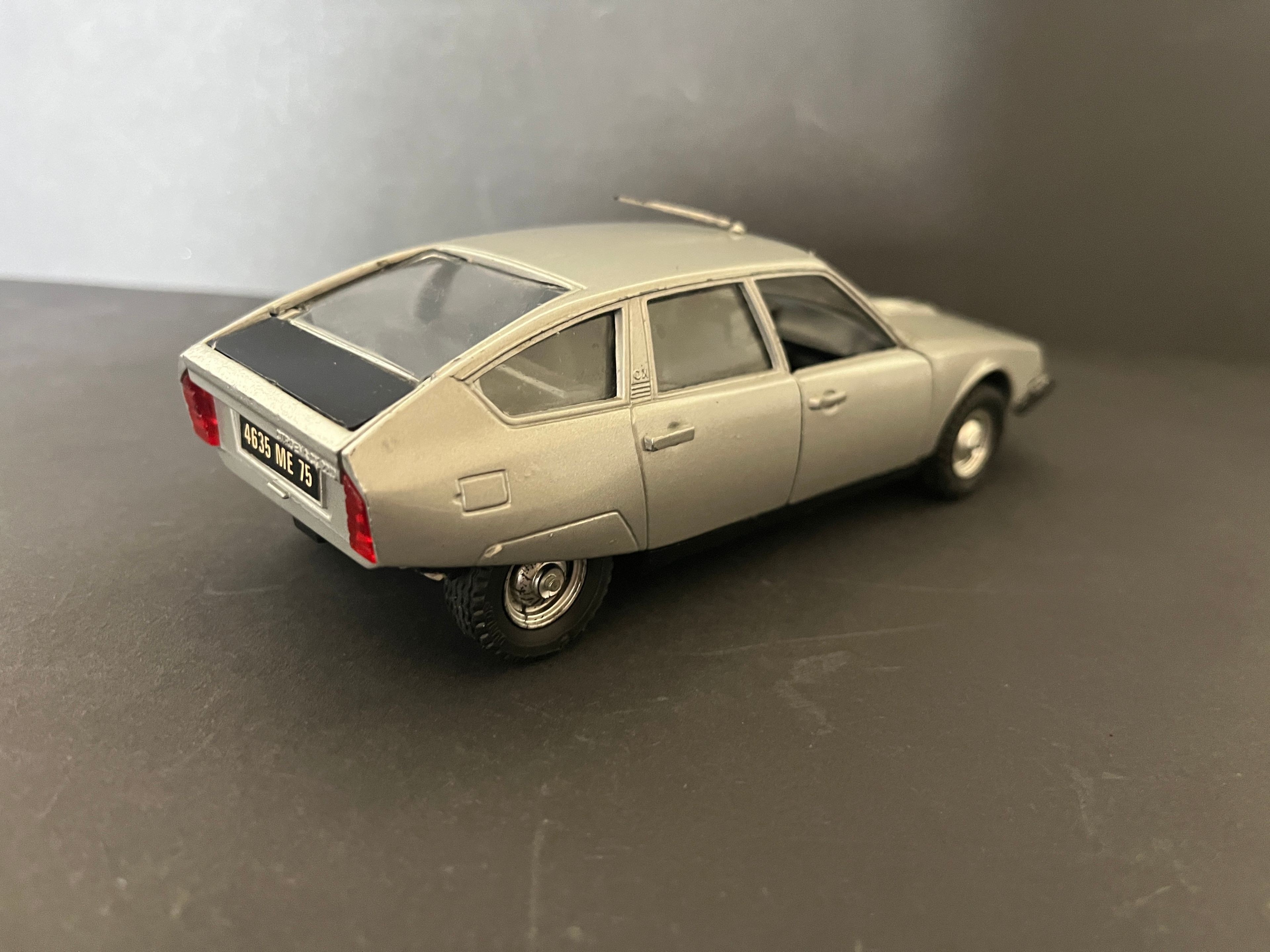POLISTOL Model #38 Citroen CX2200 1:25