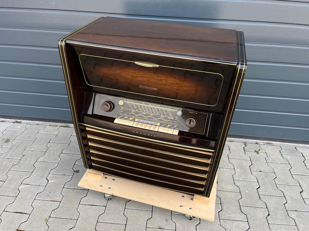 Röhrenradio Musikschrank Musiktruhe Grundig 8050