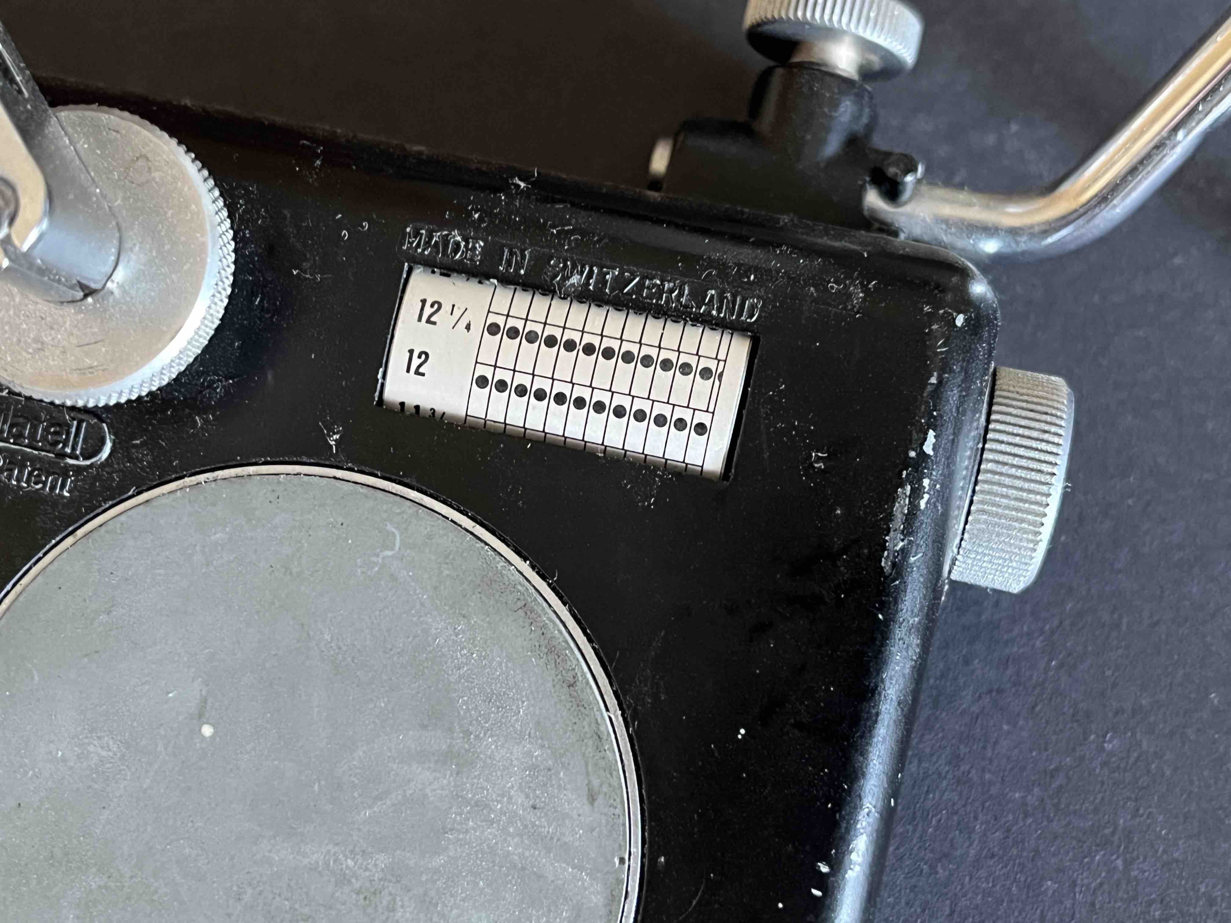 Briefmarken Lupe und Bestimmungsgerät 40er Jahre des 20. Jhd