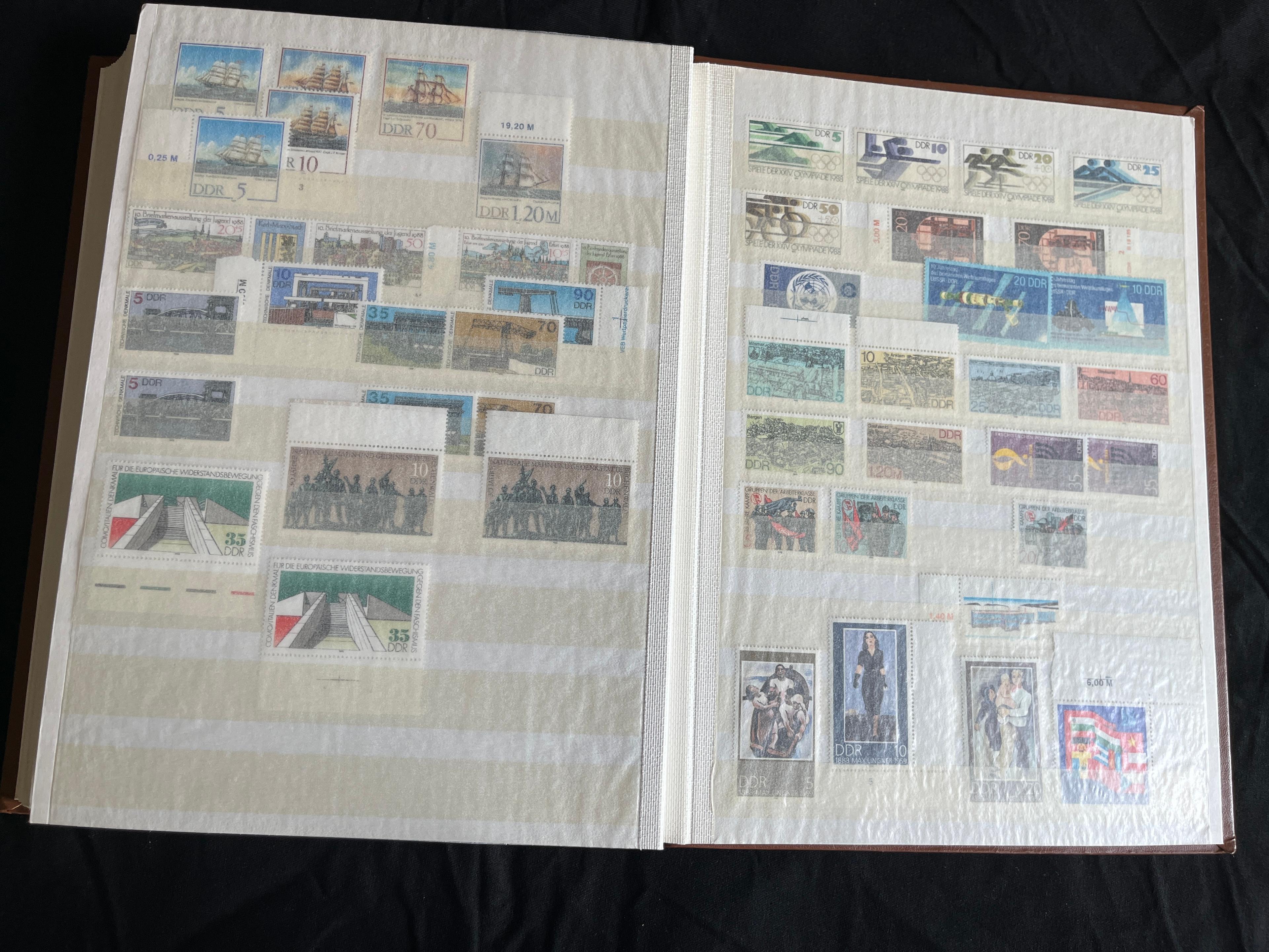 Briefmarken Album "DDR Blöcke und Einzelmarken" viele Randstücke 008