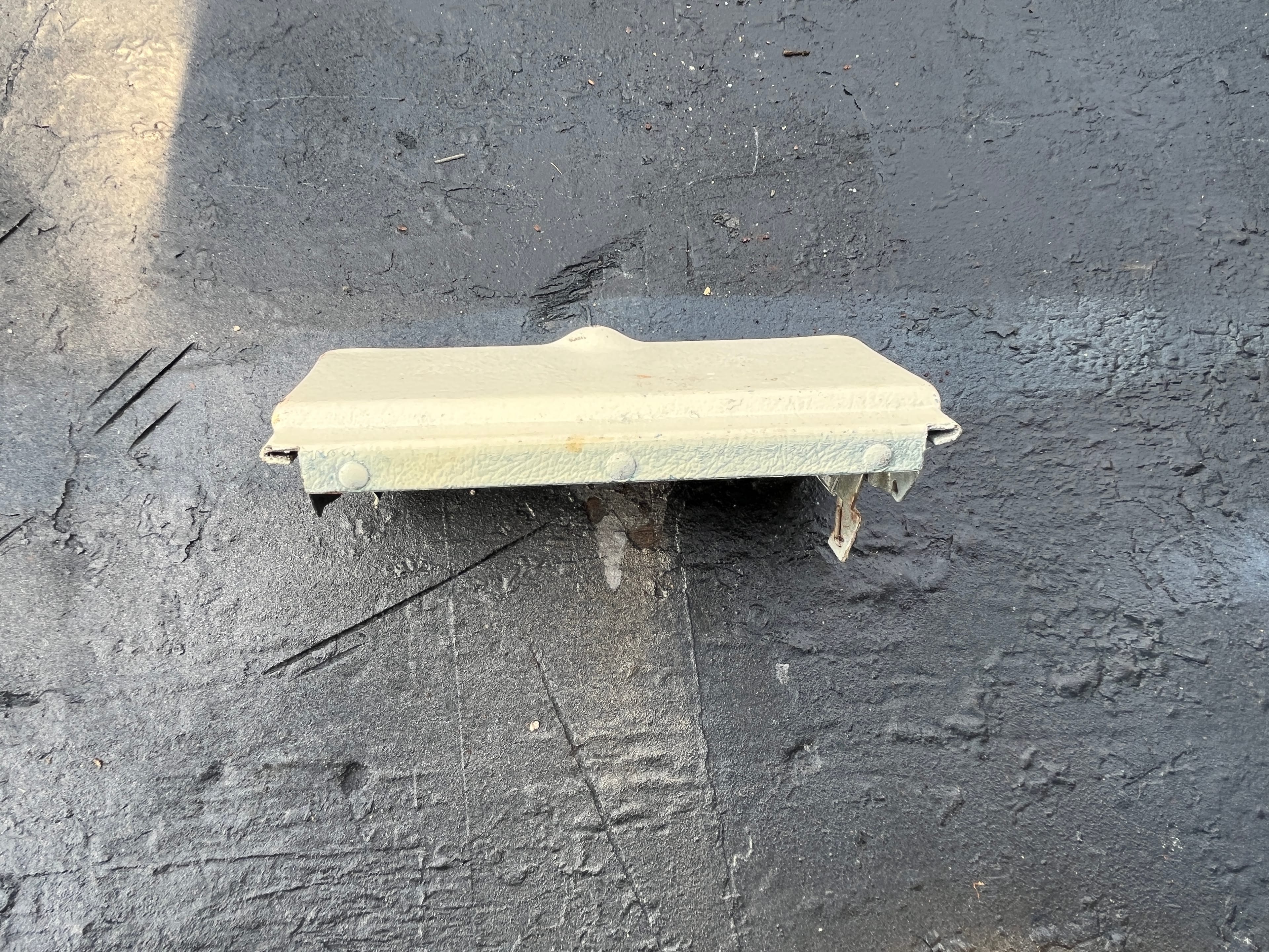 FORD Thunderbird 1964-66 Aschenbecherdeckel Mittelkonsole OEM