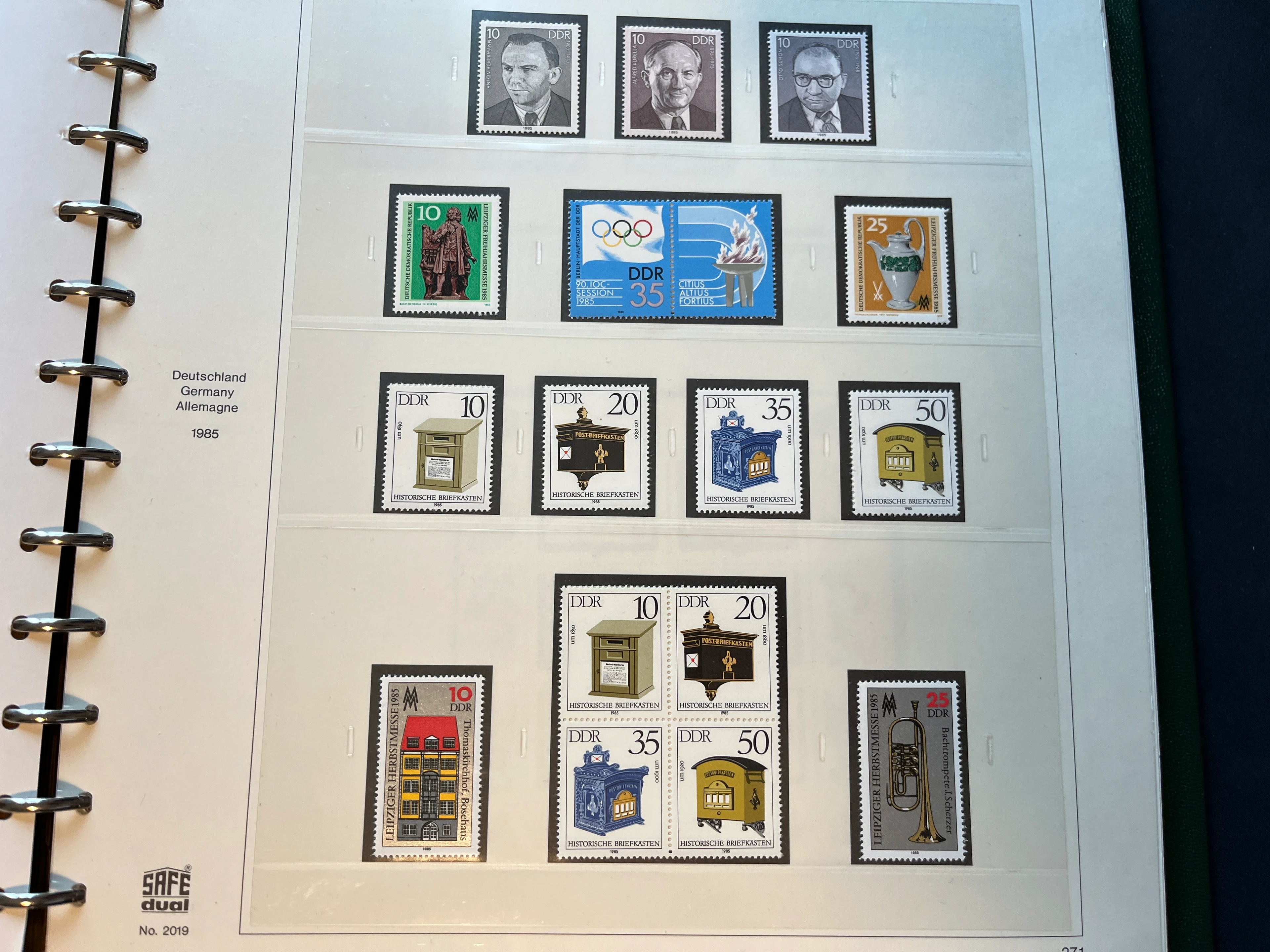 Briefmarken Vordruck-Album DDR 1985-1990 postfrisch 70% 0033