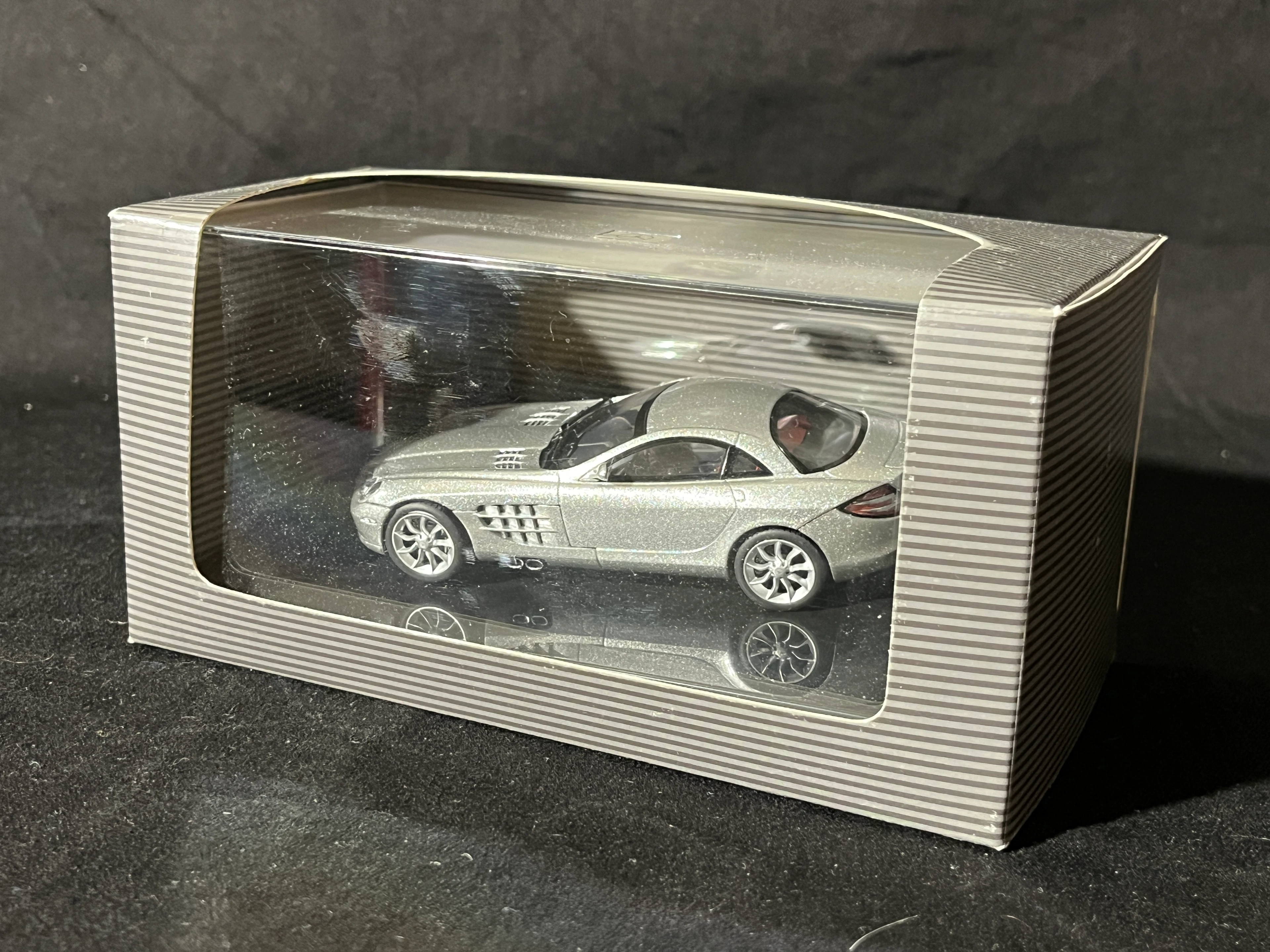 MercedesBenz Werbemodelle 1:43 Edition SLR silber in OVP