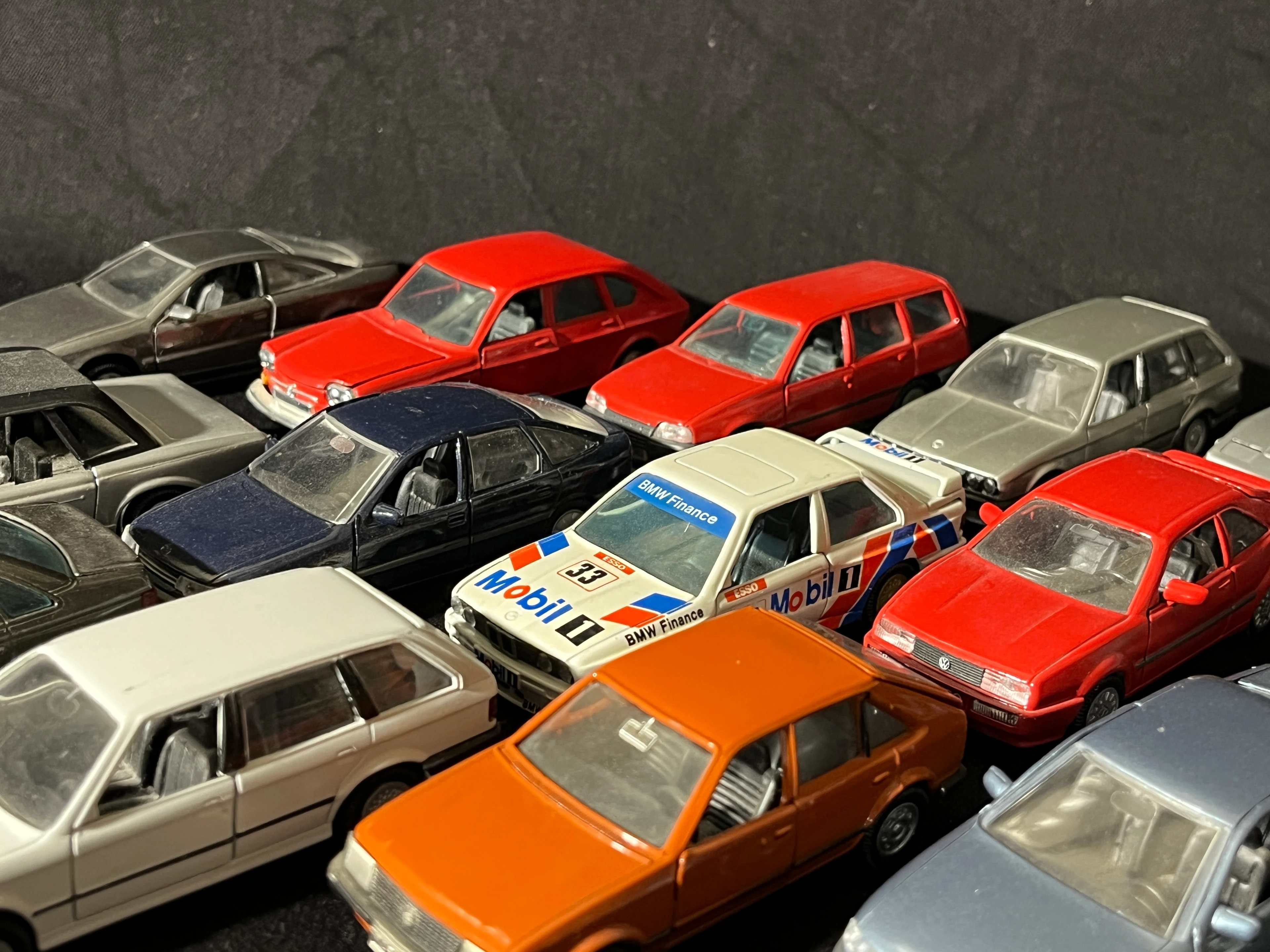 DK001 GAMA 1:43 Konvolut an 23 Fahrzeugen unbespielt ohne OVP