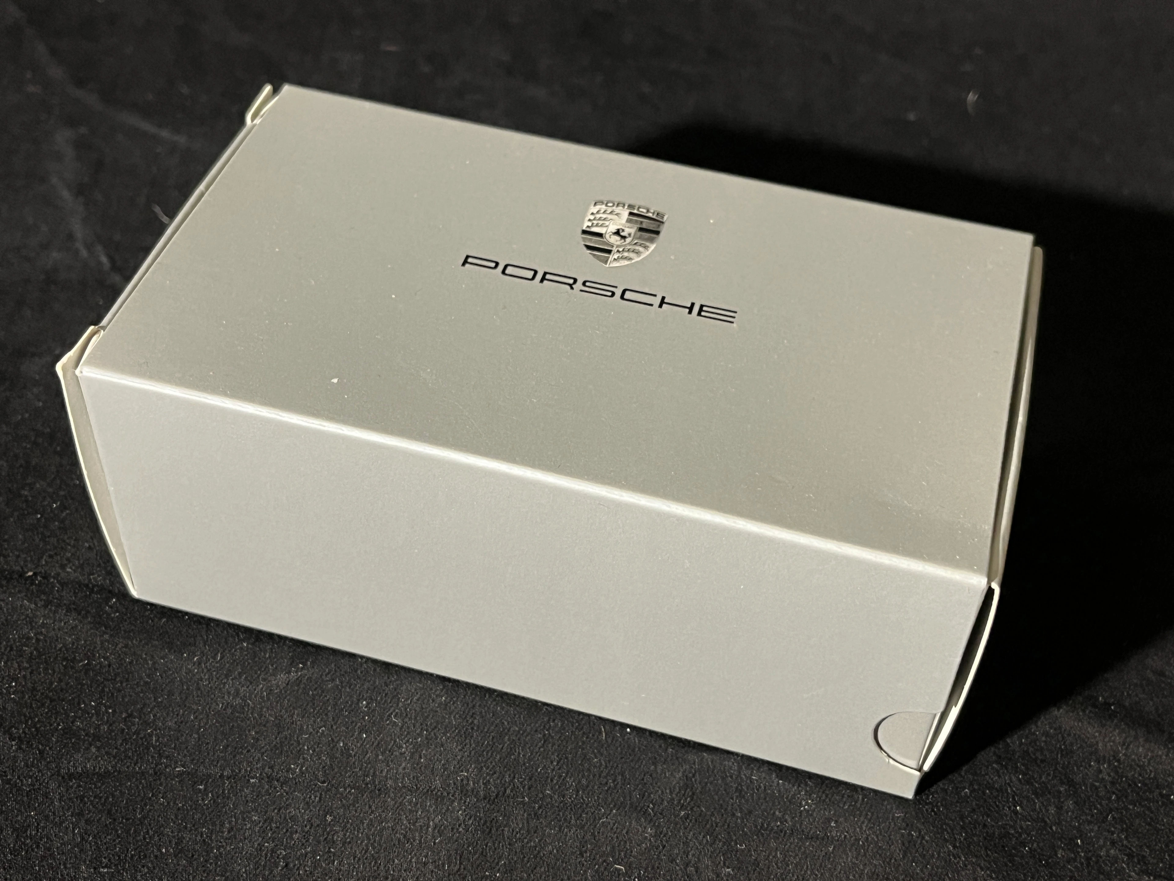 Porsche Carrera GT Werbemodell der PORSCHE AG 1:43 chrom in OVP