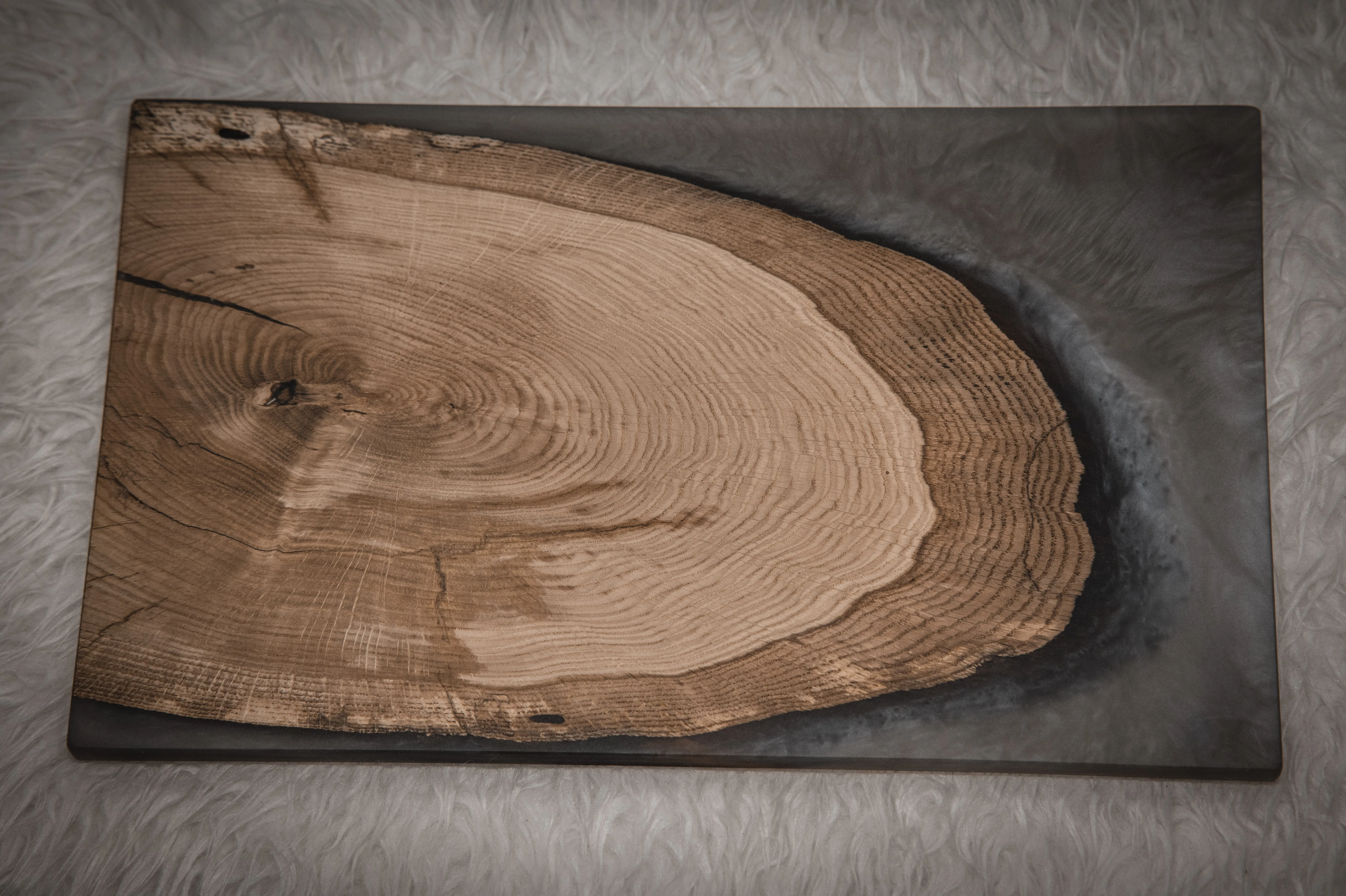 Servierbrett Epoxidharz Eiche grau