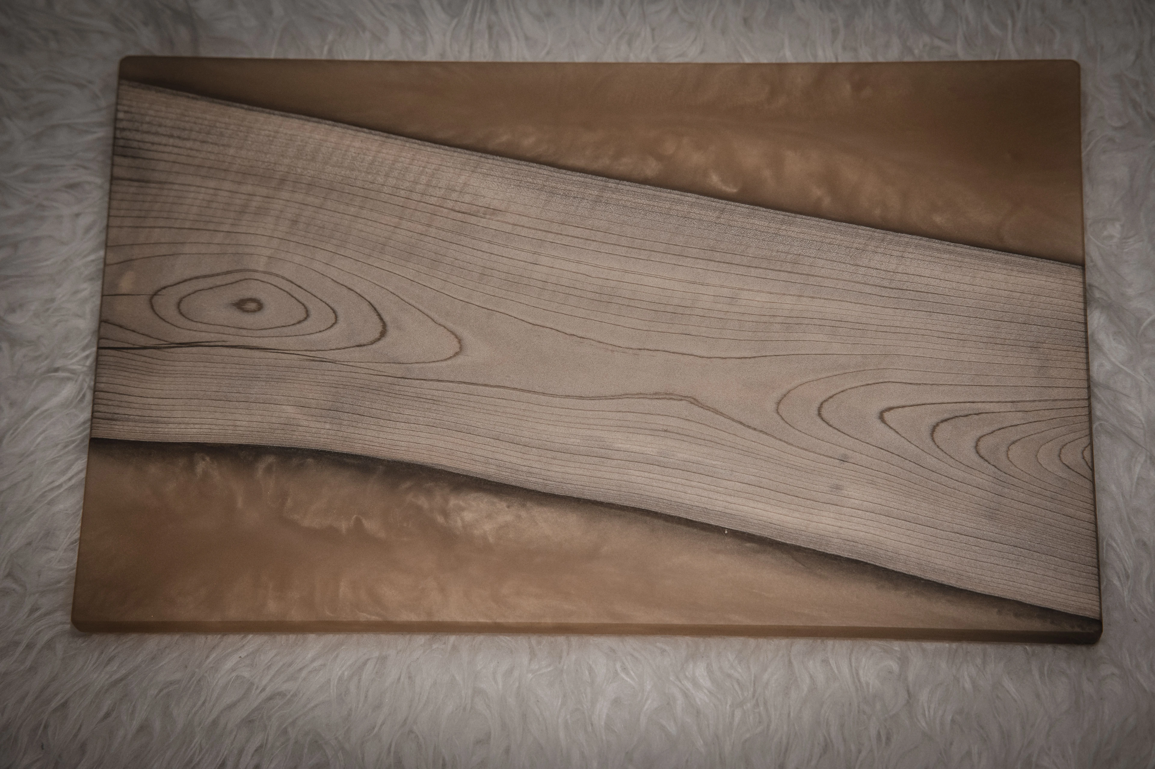 Servierbrett Epoxidharz Magnolie gold/orange