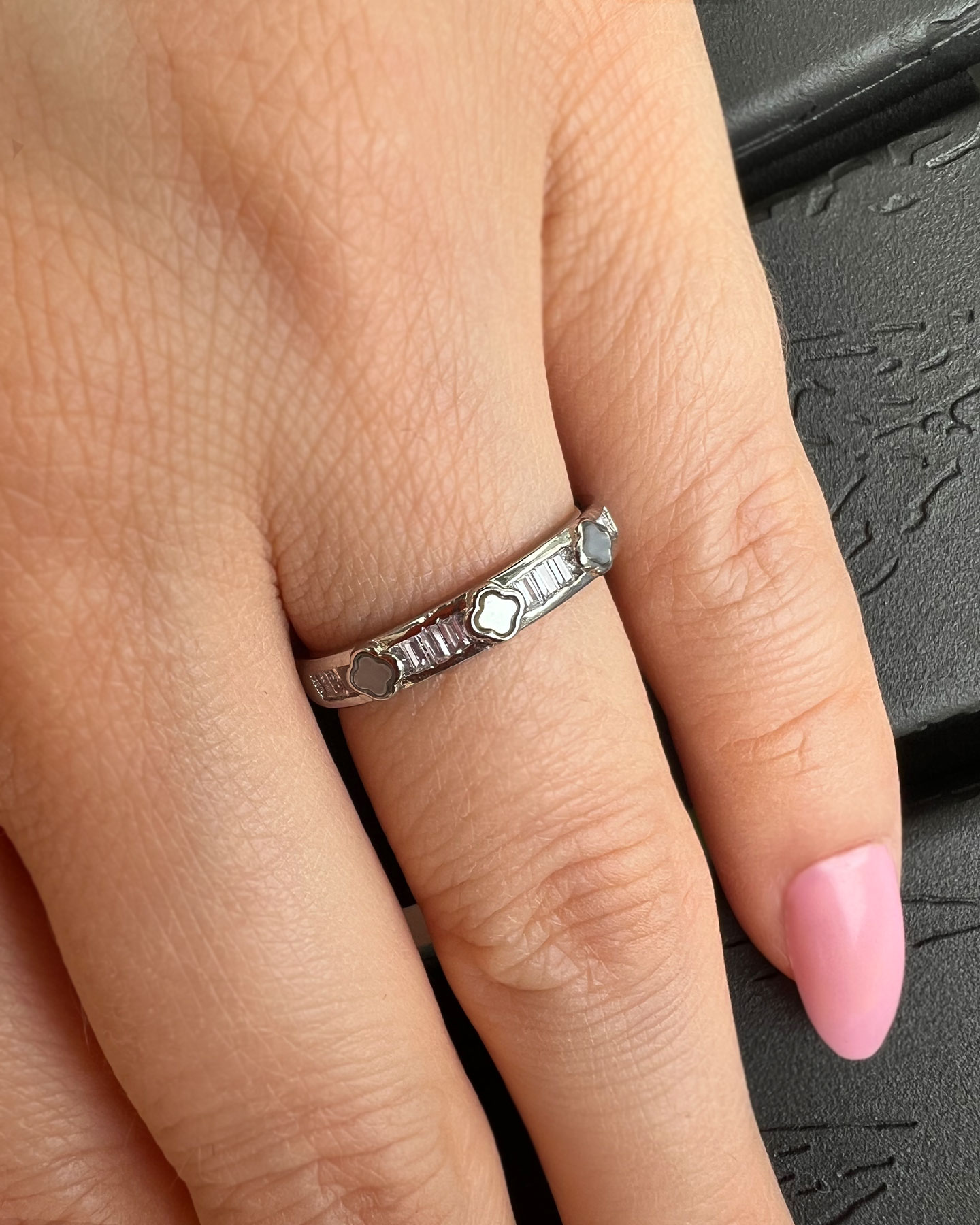 Perlmutt Ring mit Steinen