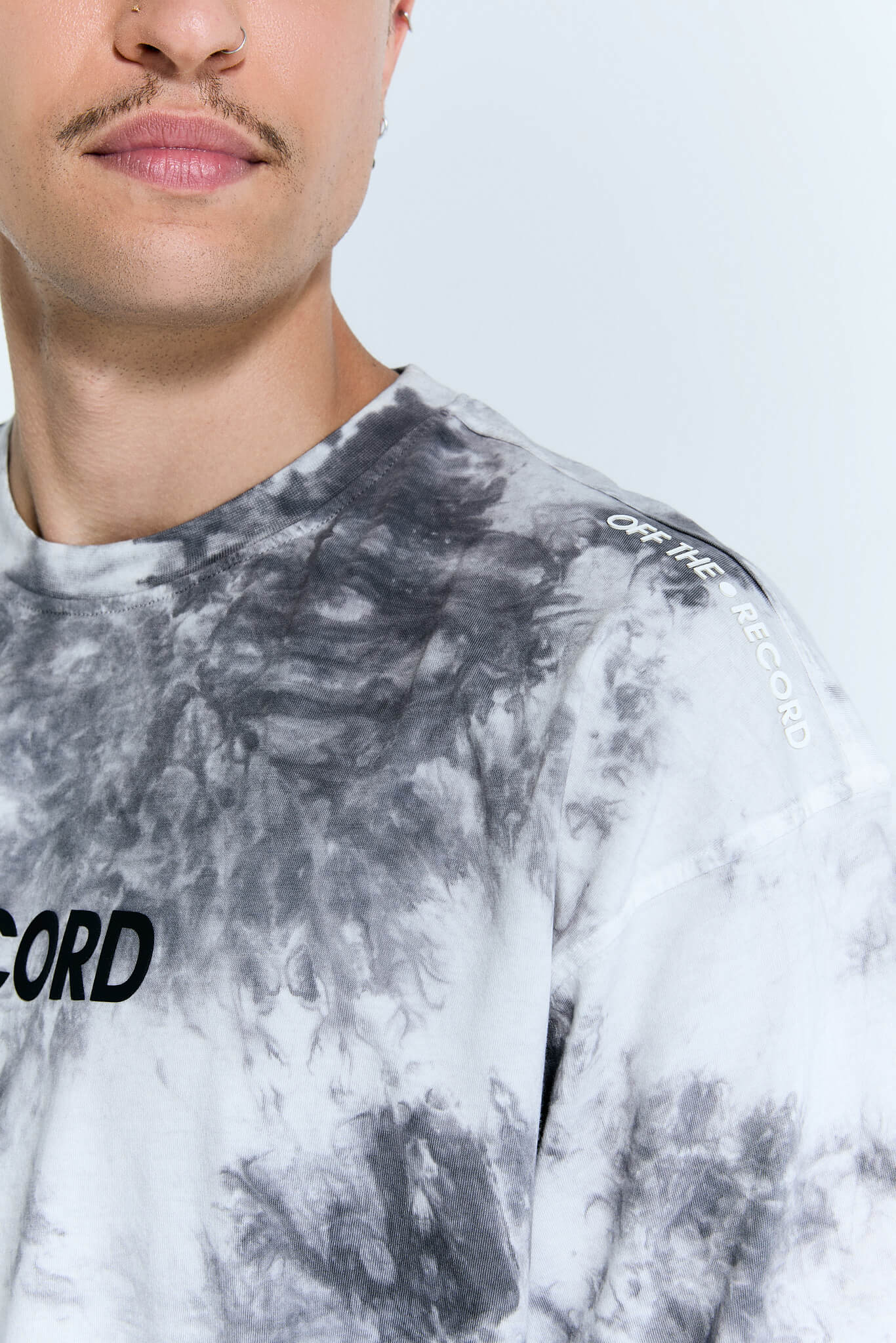 Grau schattiertes T-Shirt für Männer