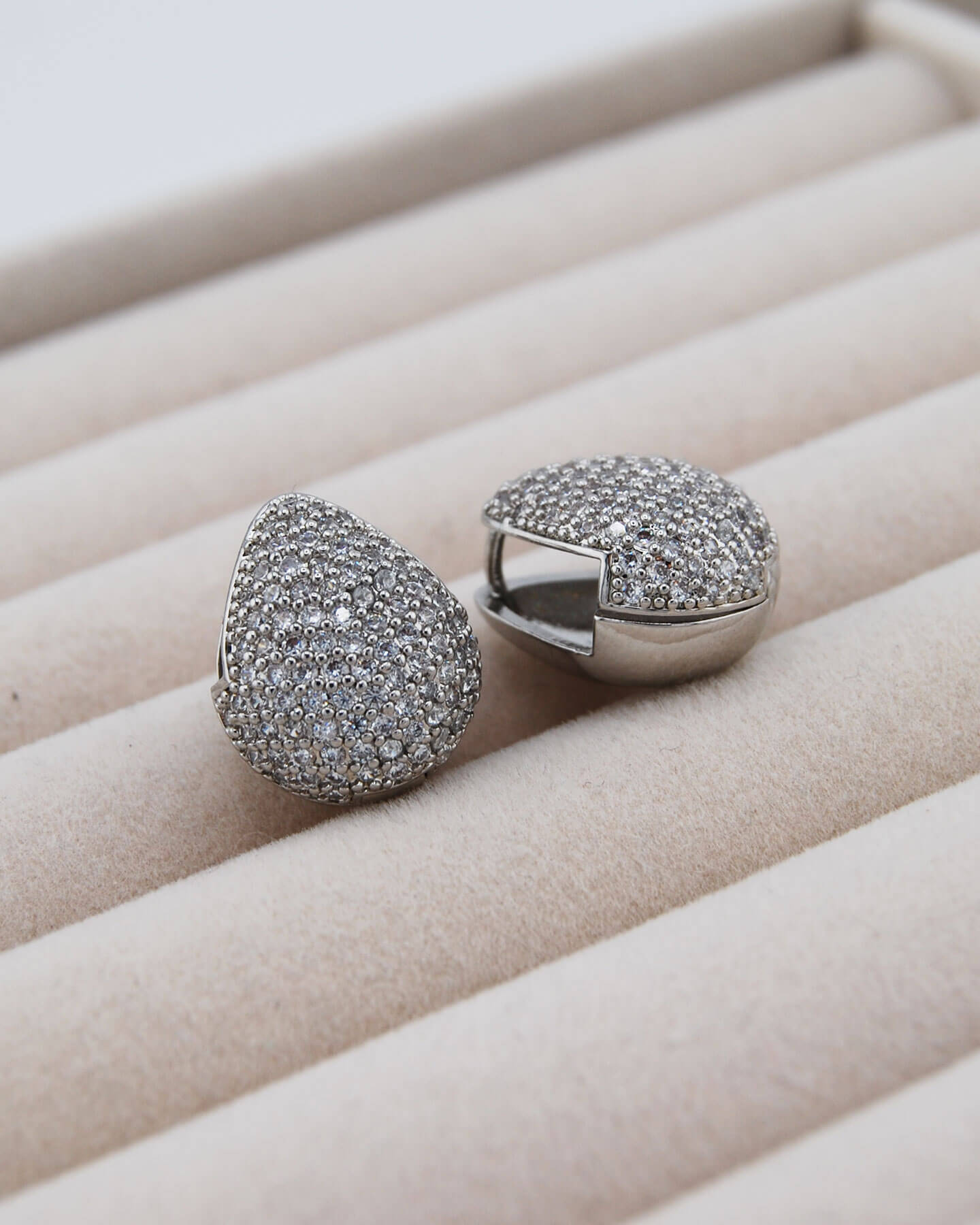 Mini Diamond Drop Ohrstecker