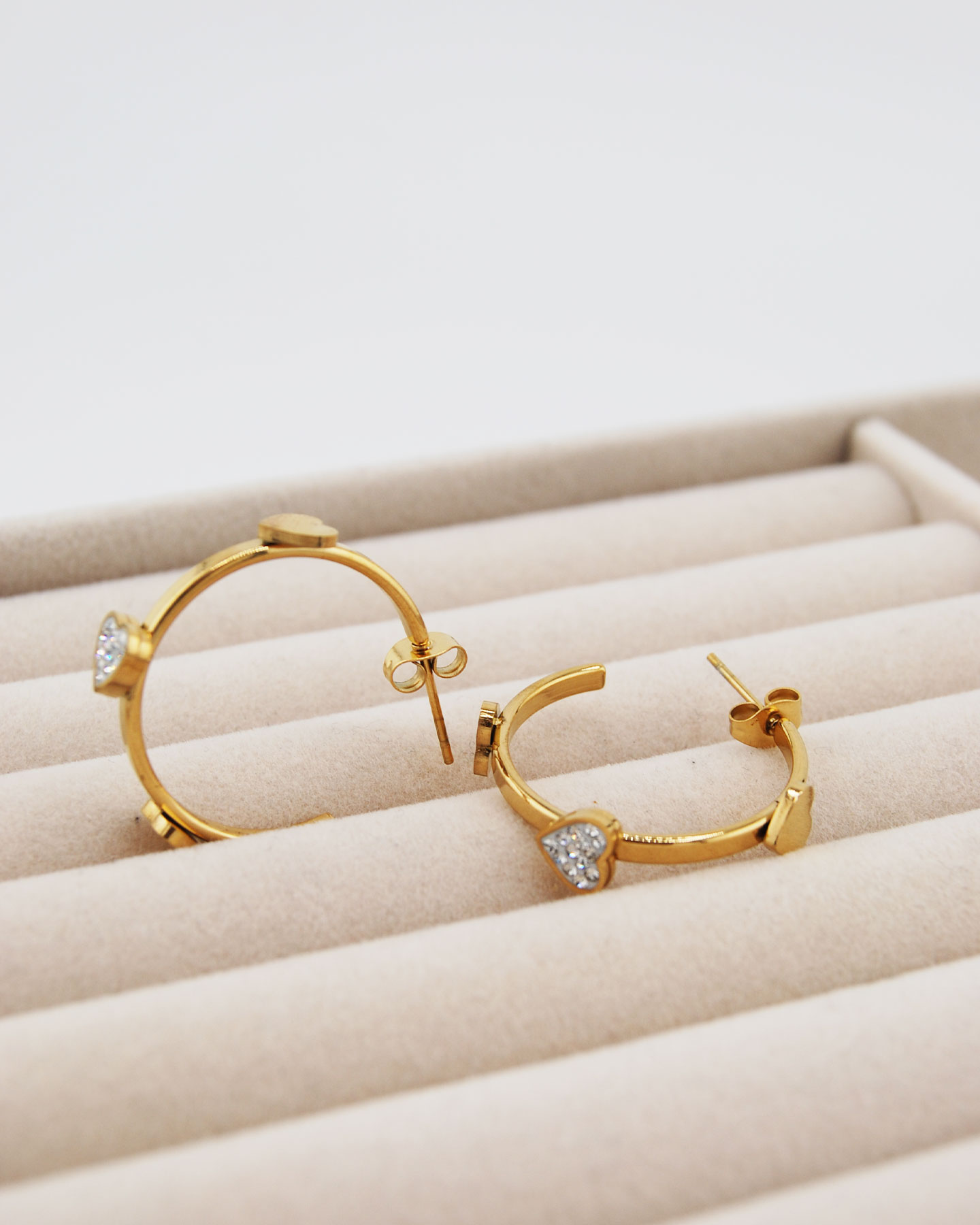Creolen mit Herz Detail Gold