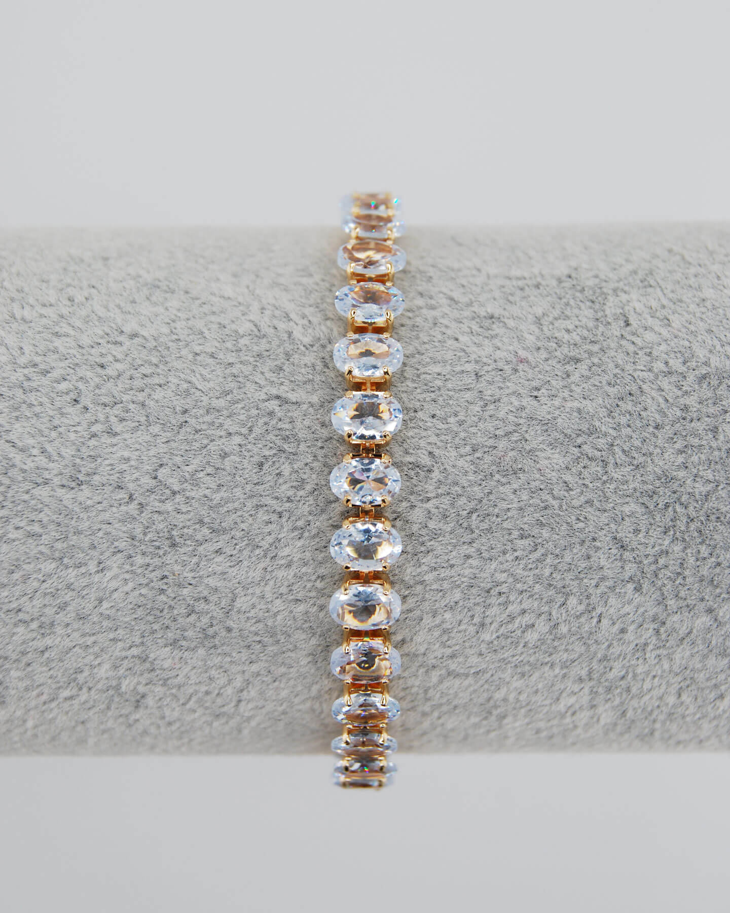 Ovales Steinarmband Gold