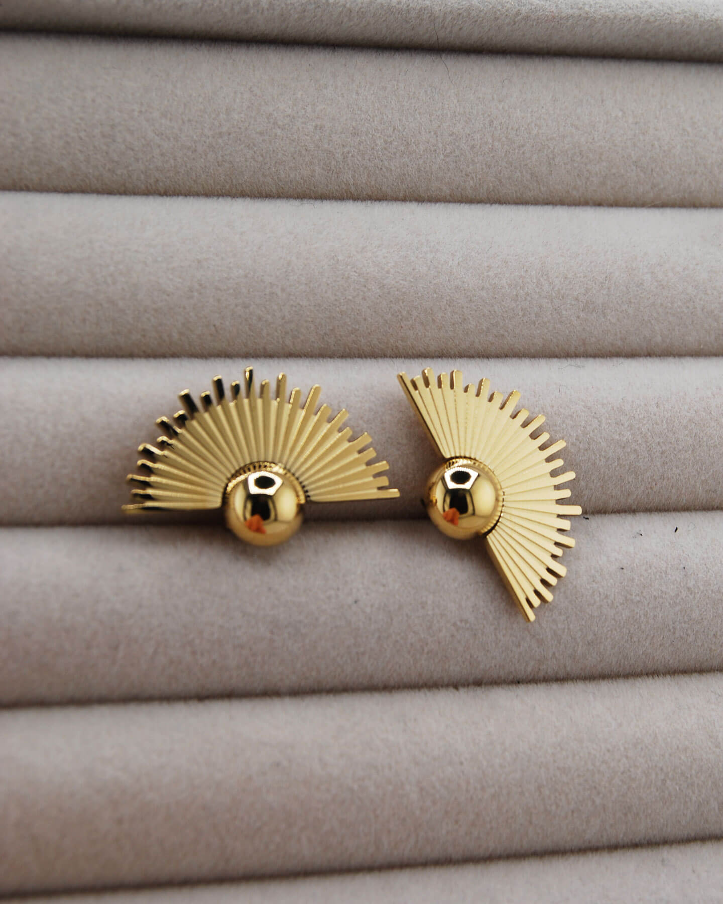 Vintage Sonnenschein Ohrstecker Gold