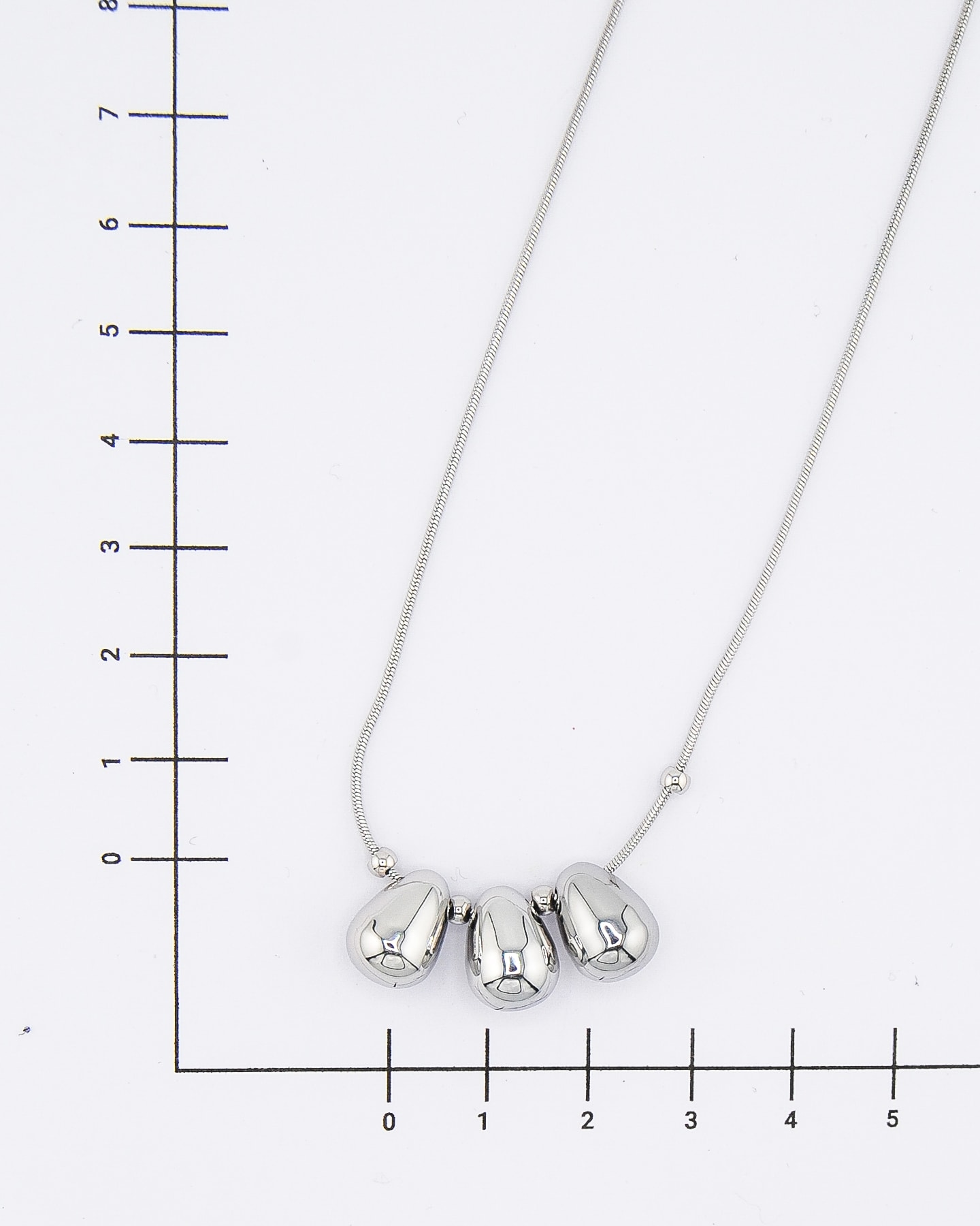 Halskette mit Drop Trilogie