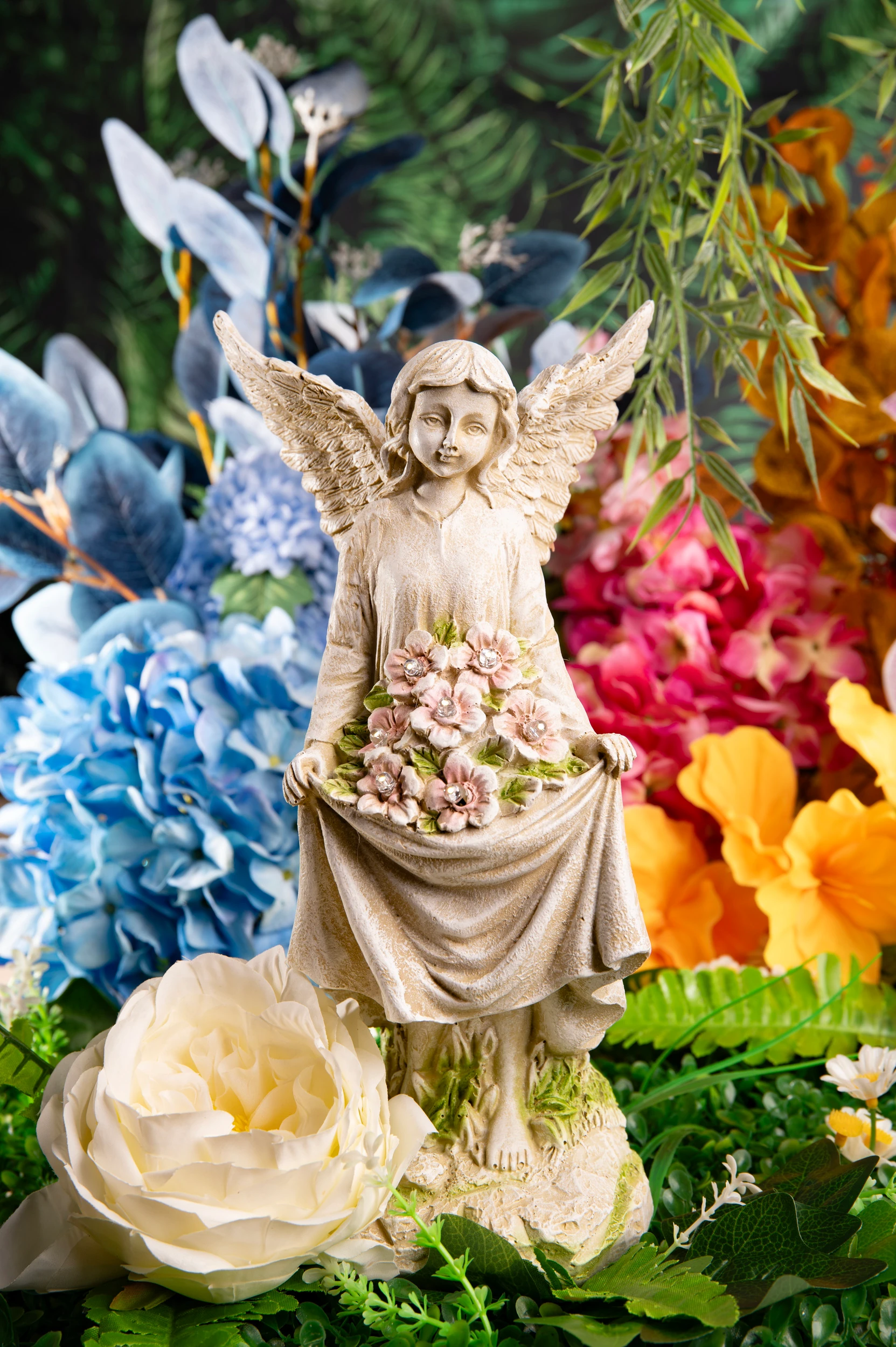 Blumenengel Ari mit Solarlicht