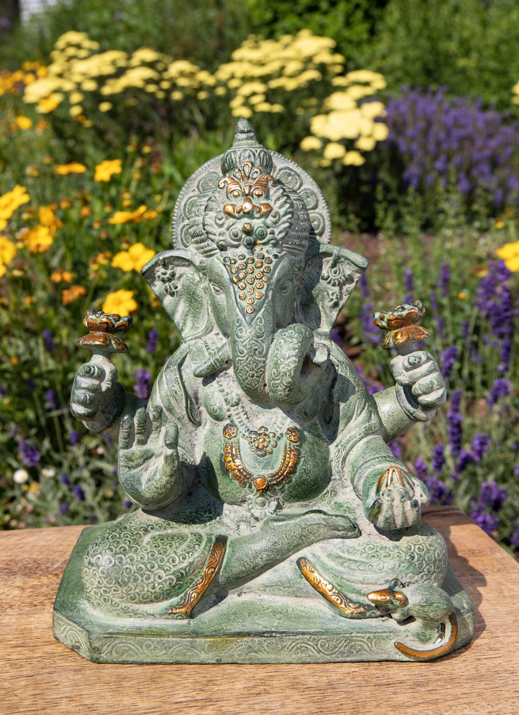 Ganesh antik Grün mit Gold Finish