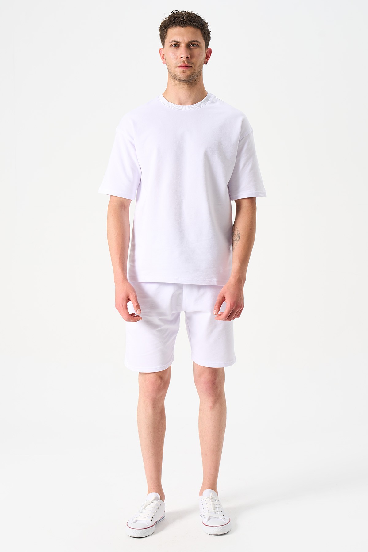 Herren Oversize T-Shirt und Shorts Set - Weiß image