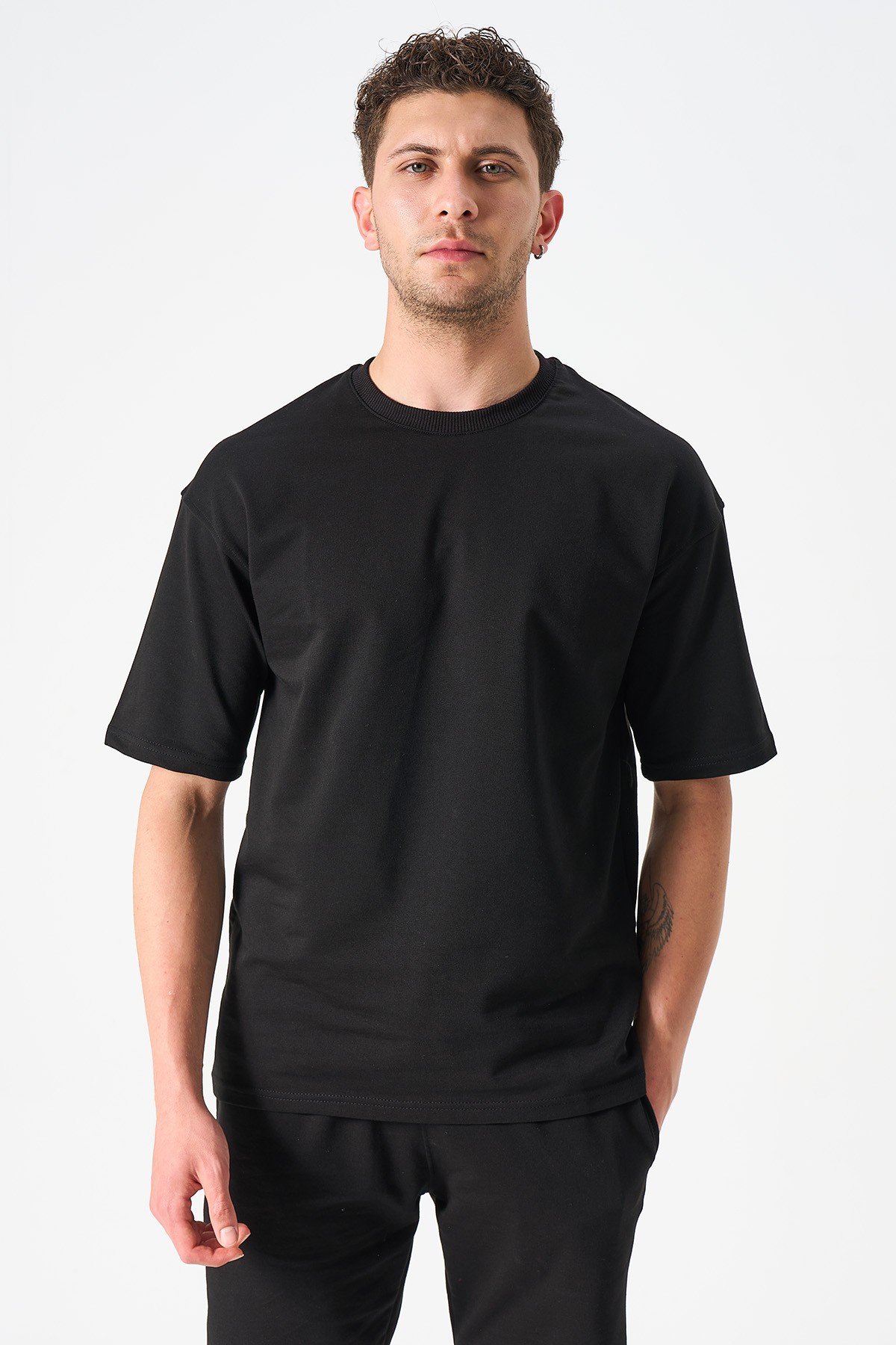 Herren Oversize T-Shirt und Shorts Set