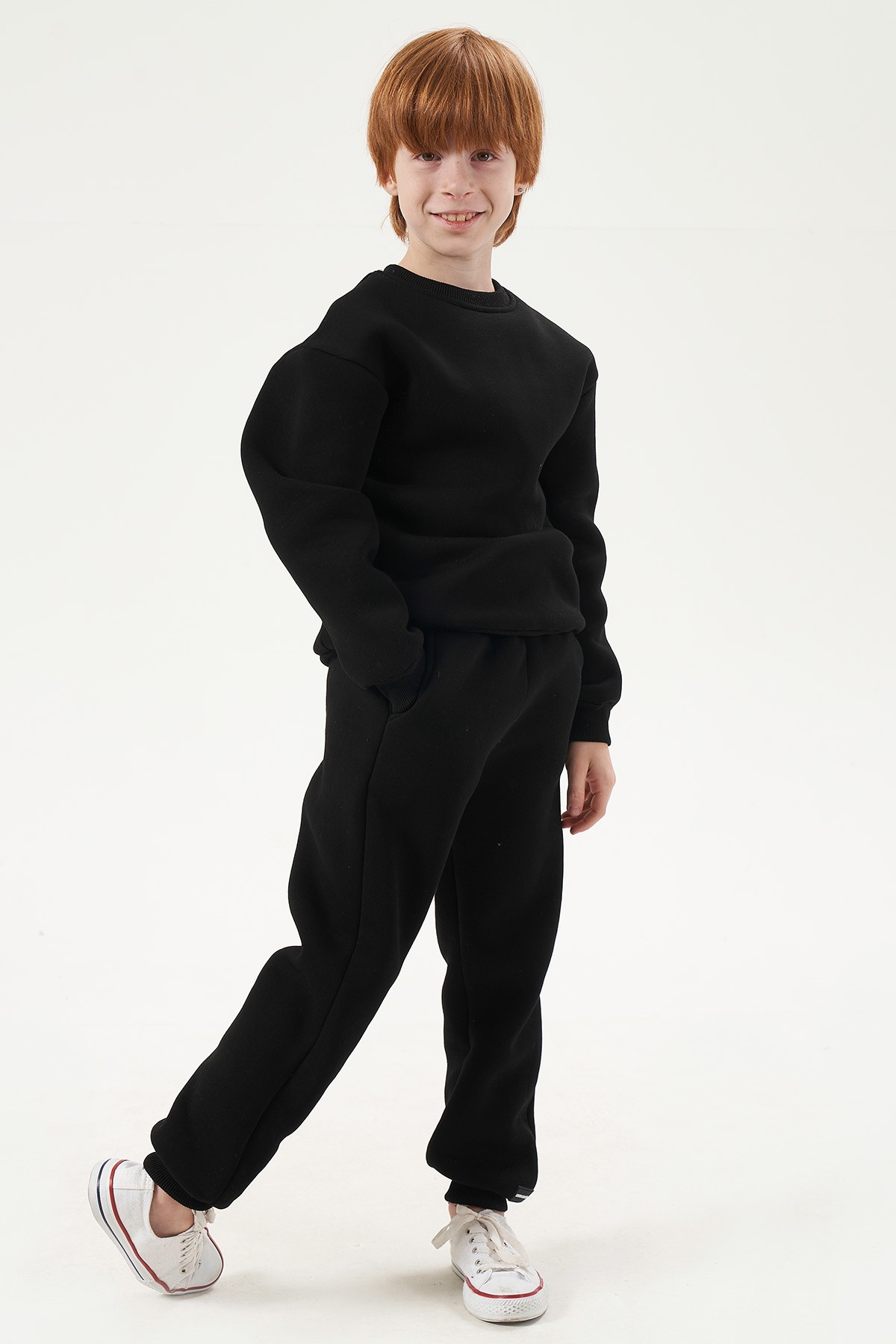 Jungen-Set aus Sweatshirt und Jogginghose