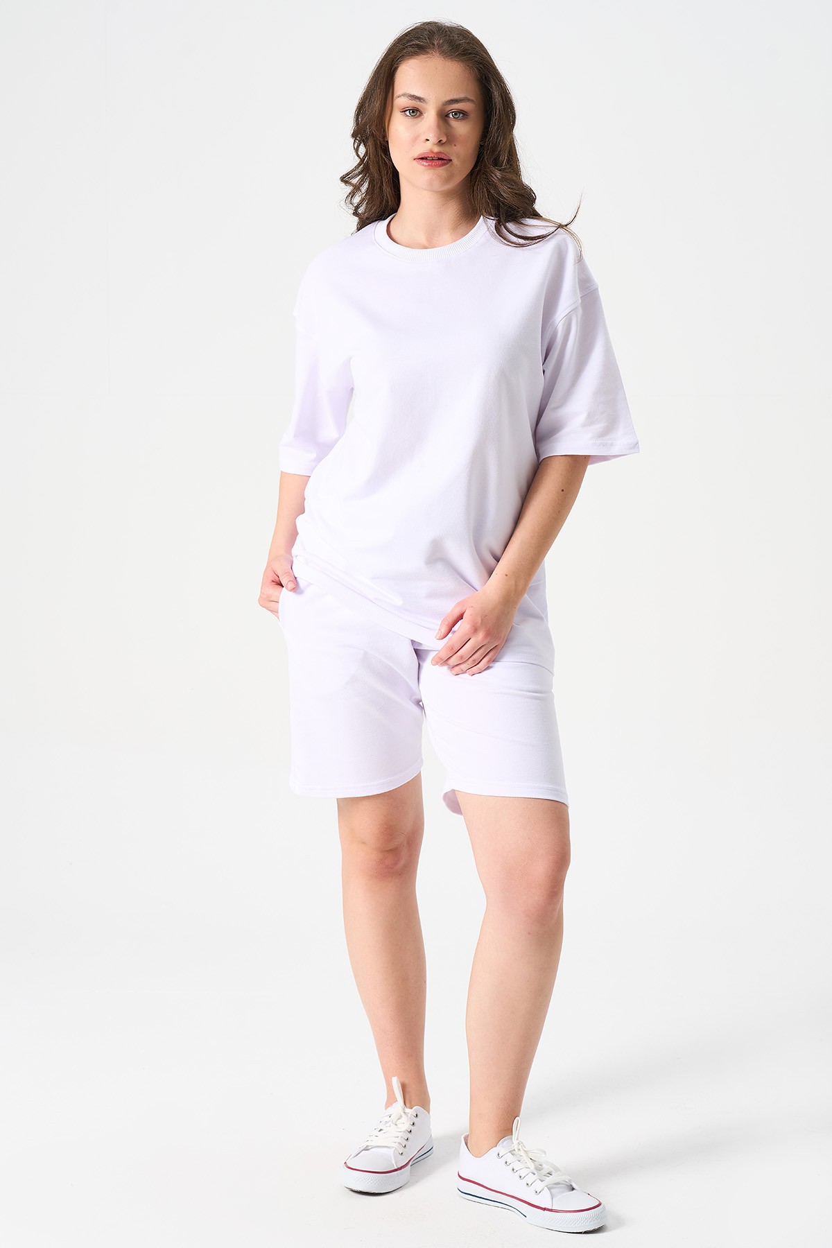 Women's Oversize T-Shirt and Shorts Set - WHITE image