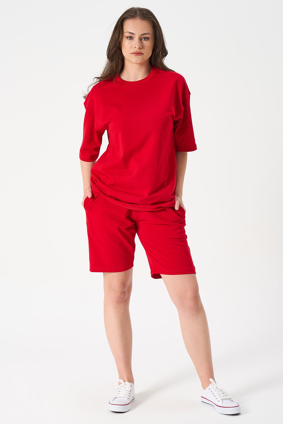 Women's Oversize T-Shirt and Shorts Set - RED image
