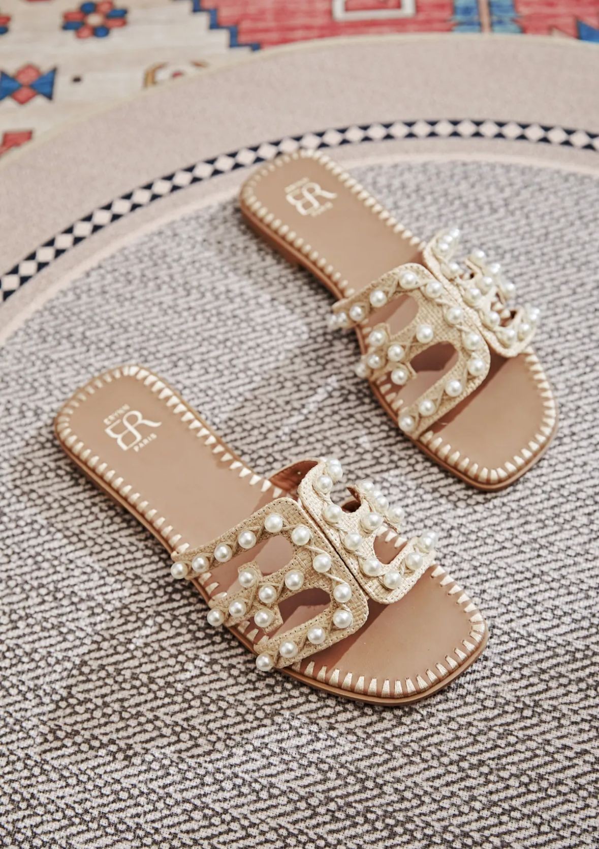 Sandale mit Perlen Straß Sandalette Flach quadratischer Zehenbereich beige