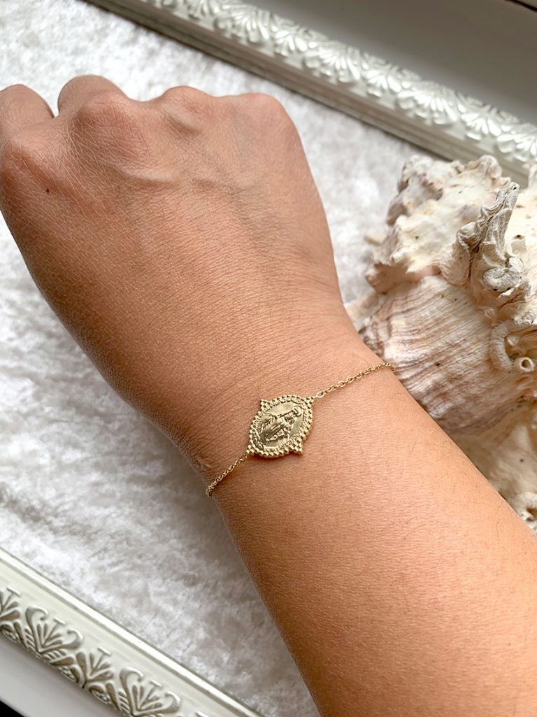 Armband "Maria" filigranes Statement Armkettchen mit variablem Karabiner-Verschluss