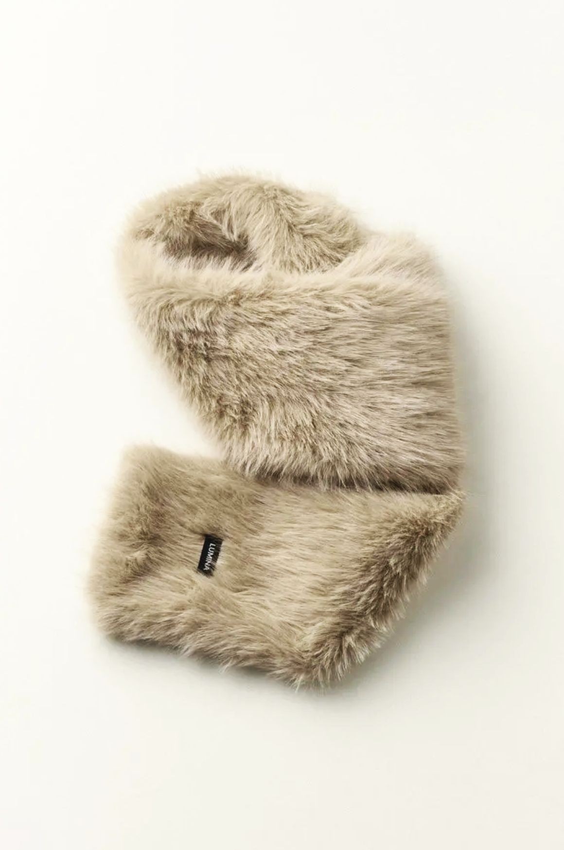 Fell Schal Stola beige polar 210 x 25 cm veganer Pelz flauschig weich seidiger Glanz