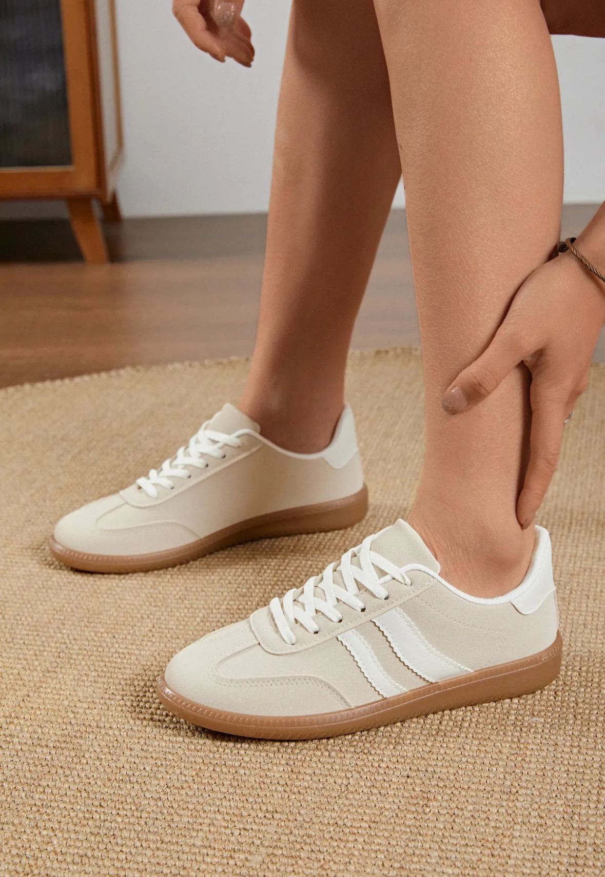 Sneaker Samba Klassischer Retro Sneaker mit Gummisohle Schnürschuh Turnschuh beige-weiß