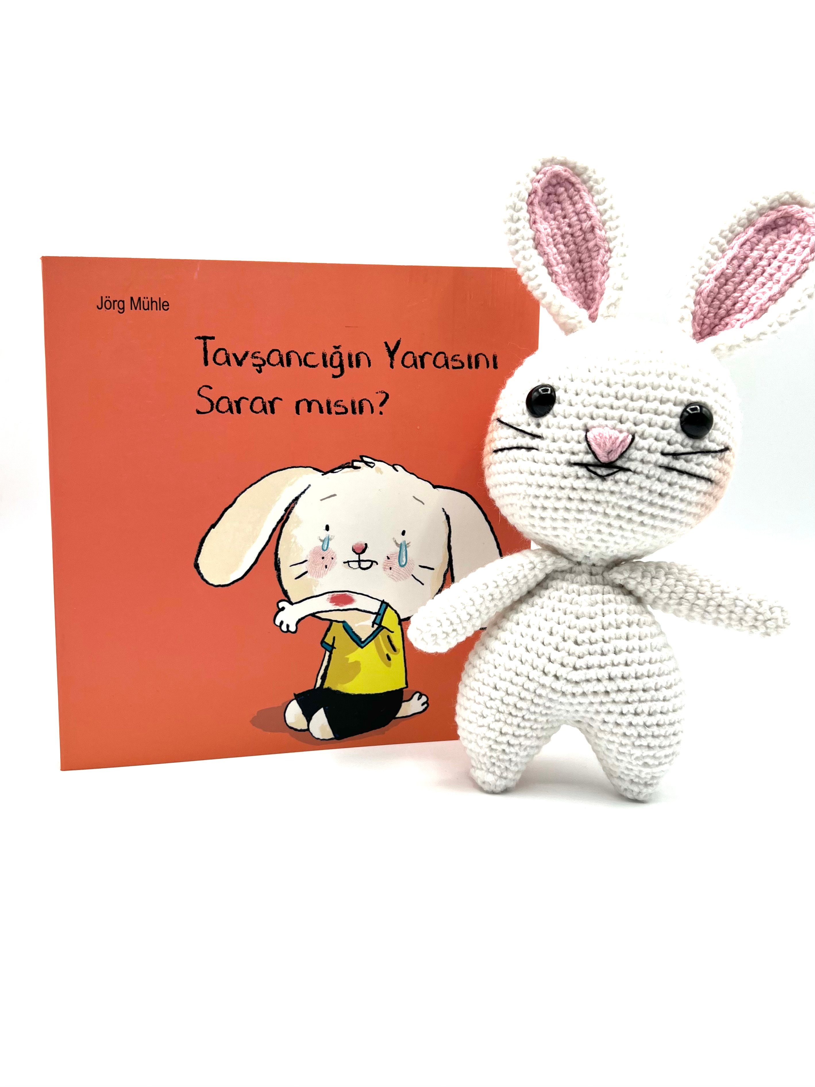 Amigurumi - Tavşan + Kitap