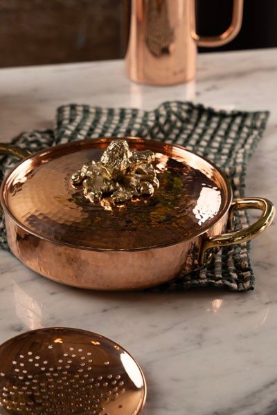 20cm pan & lid with decorated knob - hand cast broccoli in solid bronze