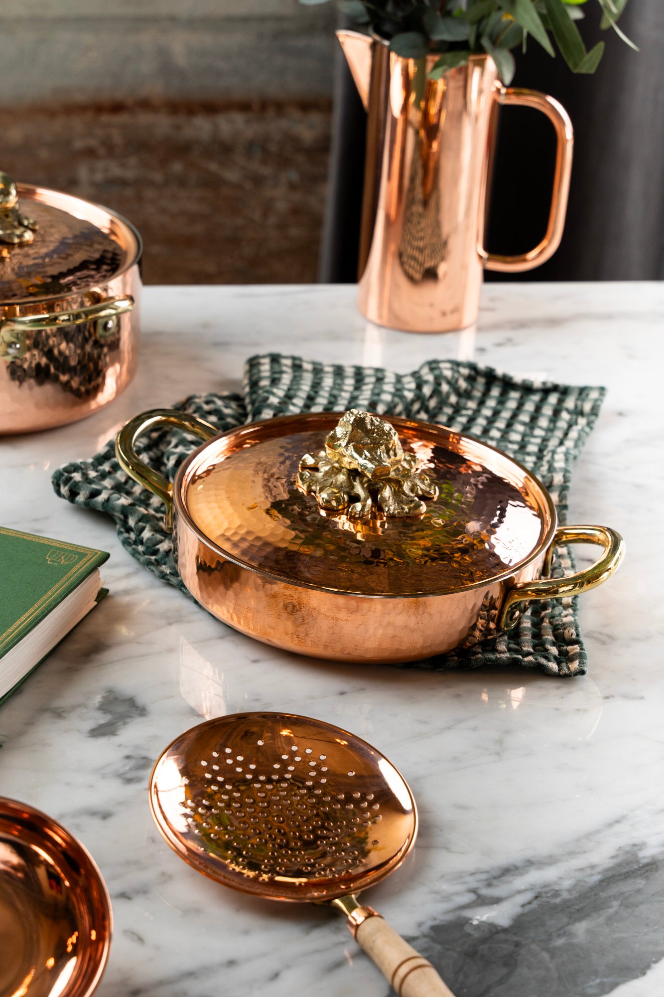 Copper cooking and serving pan - 20cm pan & lid with decorated knob - hand cast broccoli in solid bronze