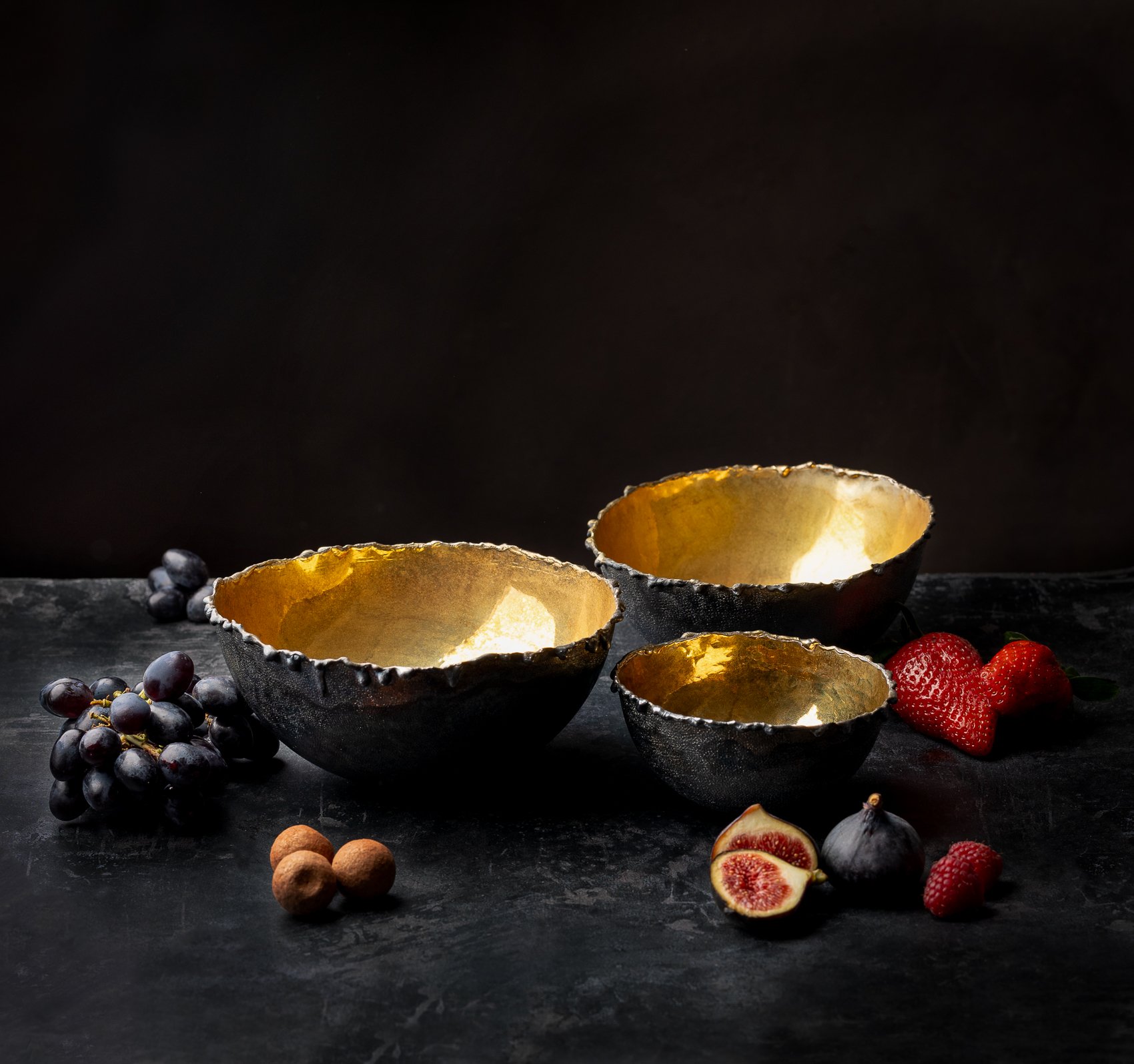 Oxidised copper bowl with 24k gold lining - 11.5cm