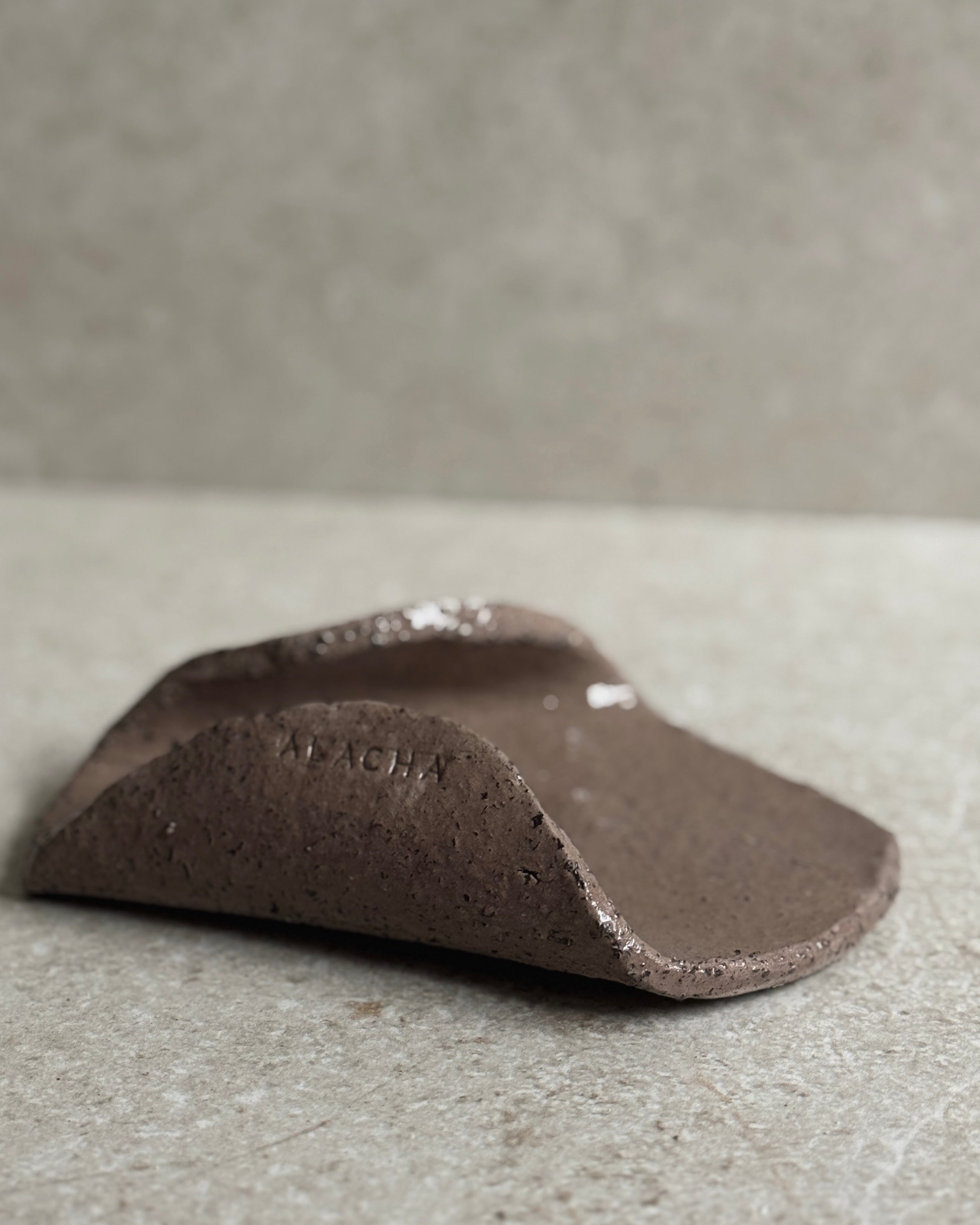 Stone Plate - Handgefertigte Keramik Schale im natürlichen Design
