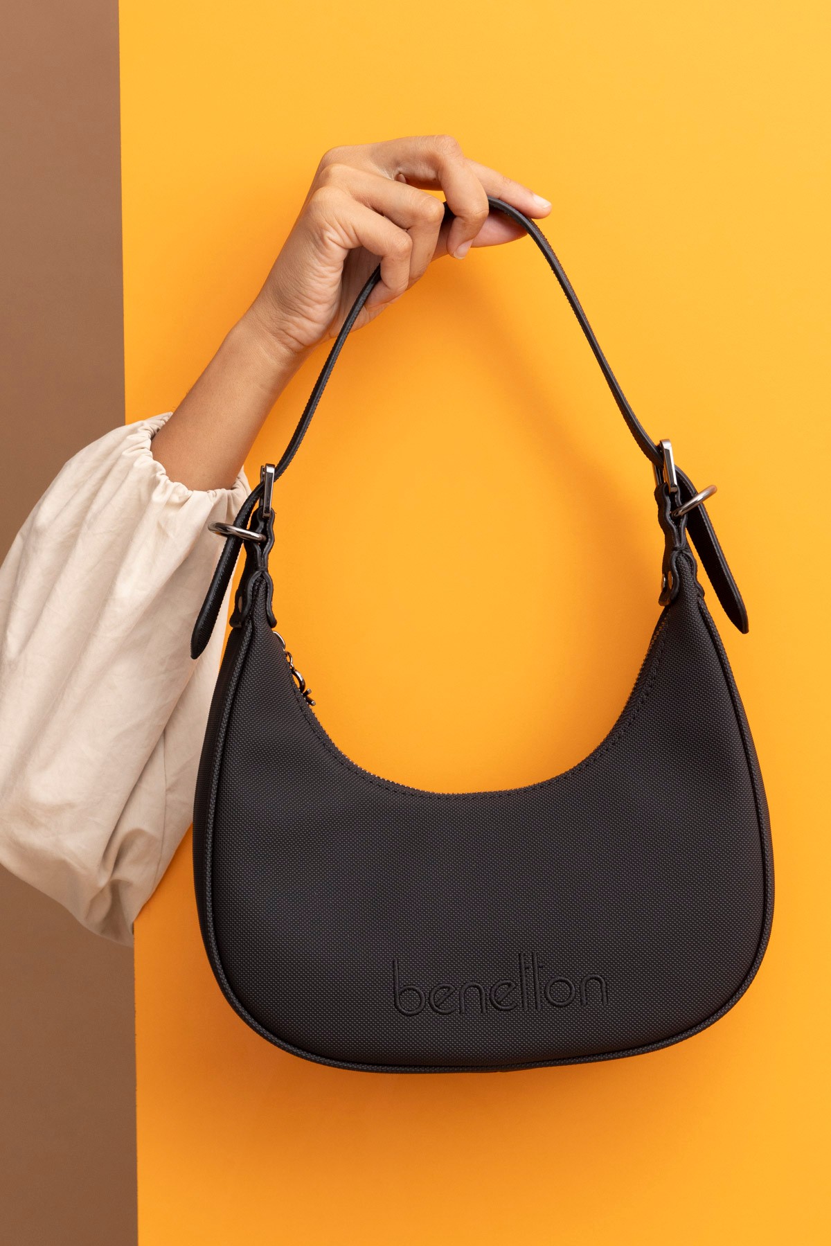 United Colors of Benetton Woman Arm bag Bag Nano BNT_1436