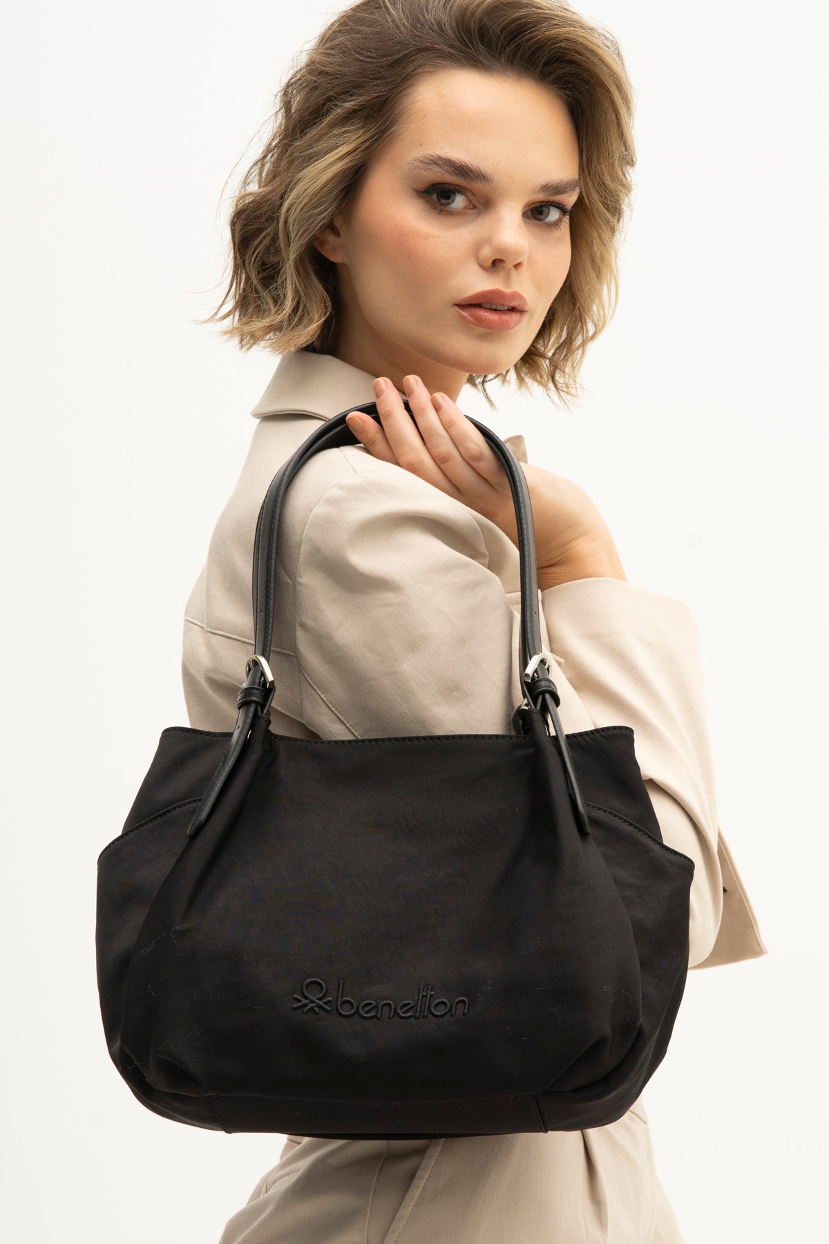 United Colors of Benetton Woman Arm bag Bag Satin BNT_1192