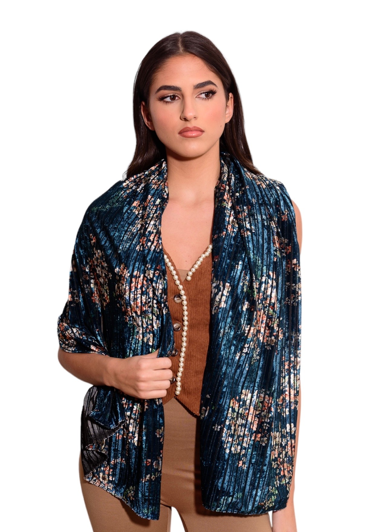 Floral patterned velvet shawl 