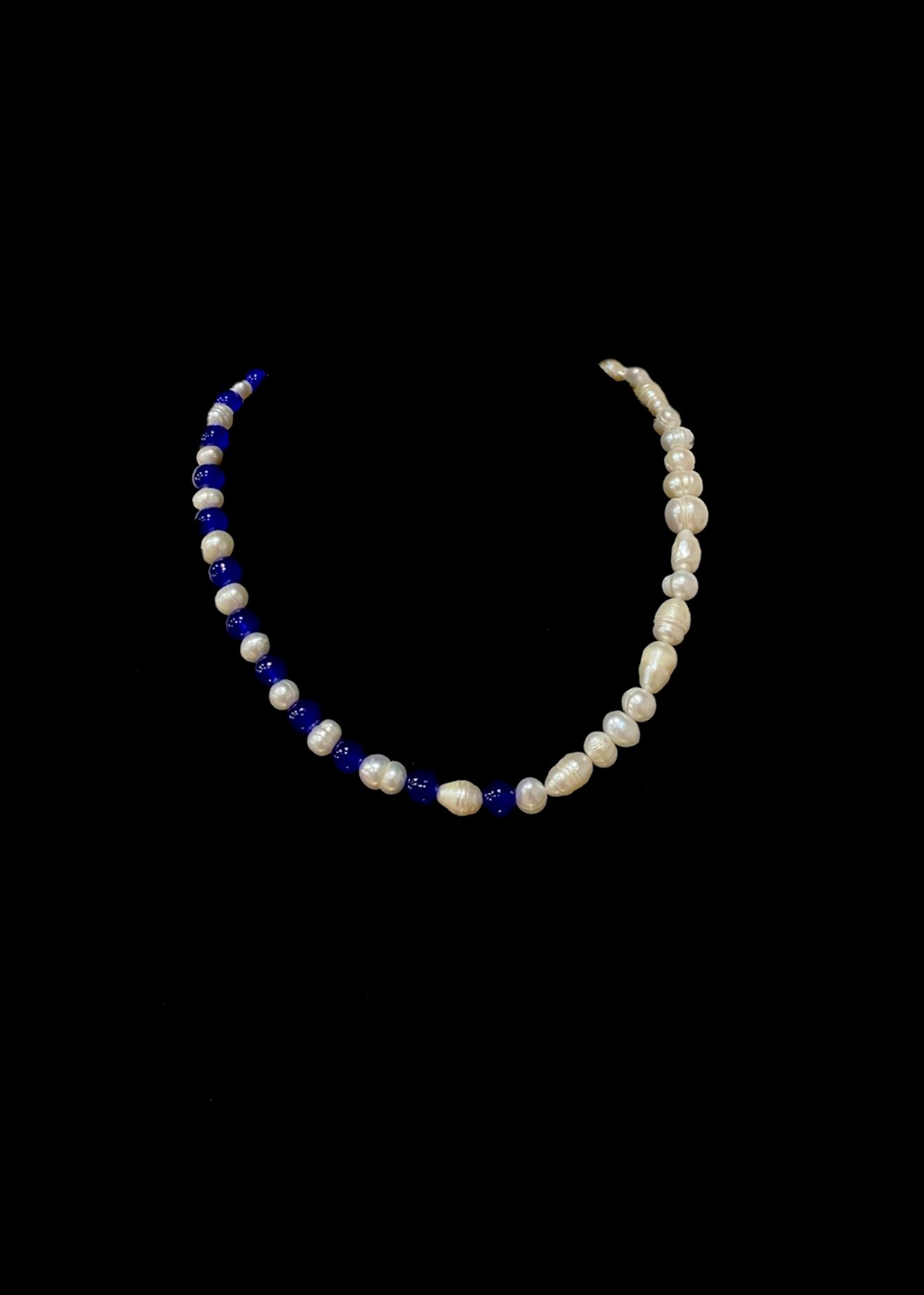 Mecca necklace with natural blue Agate and Pearls  