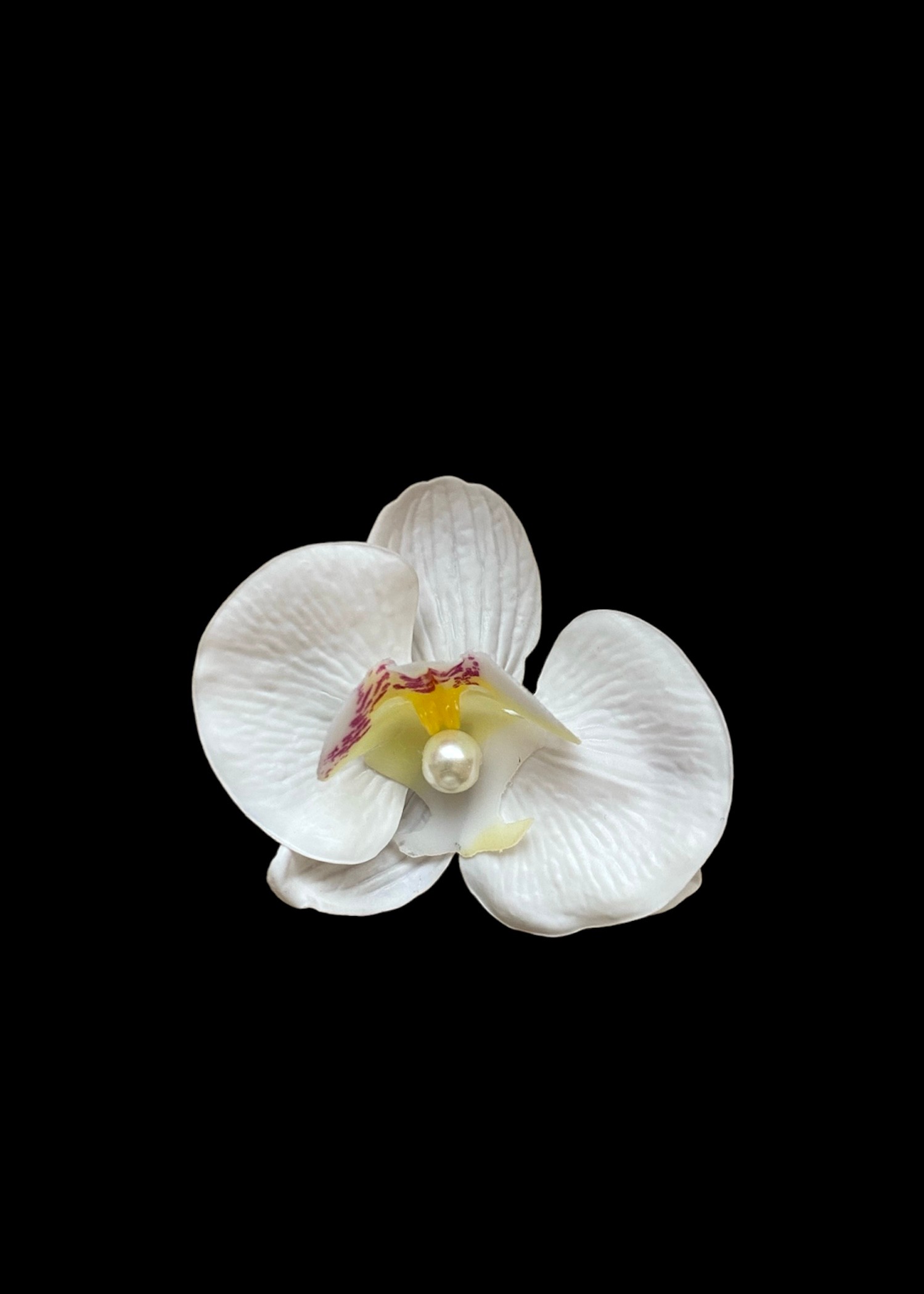 Orchid brooch with a pearl