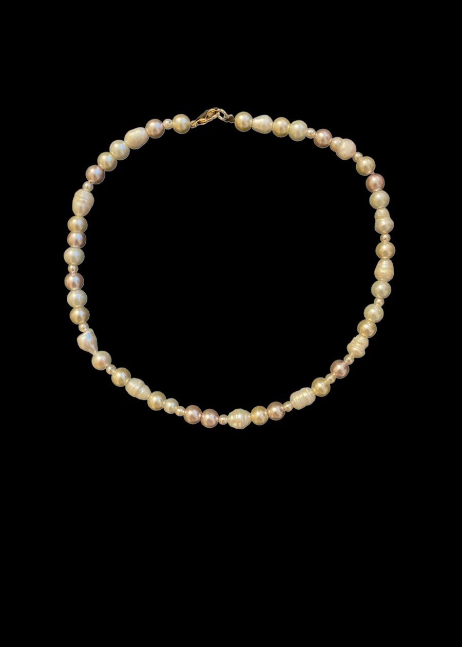 Handmade pearl necklace in different colors with real pearls 