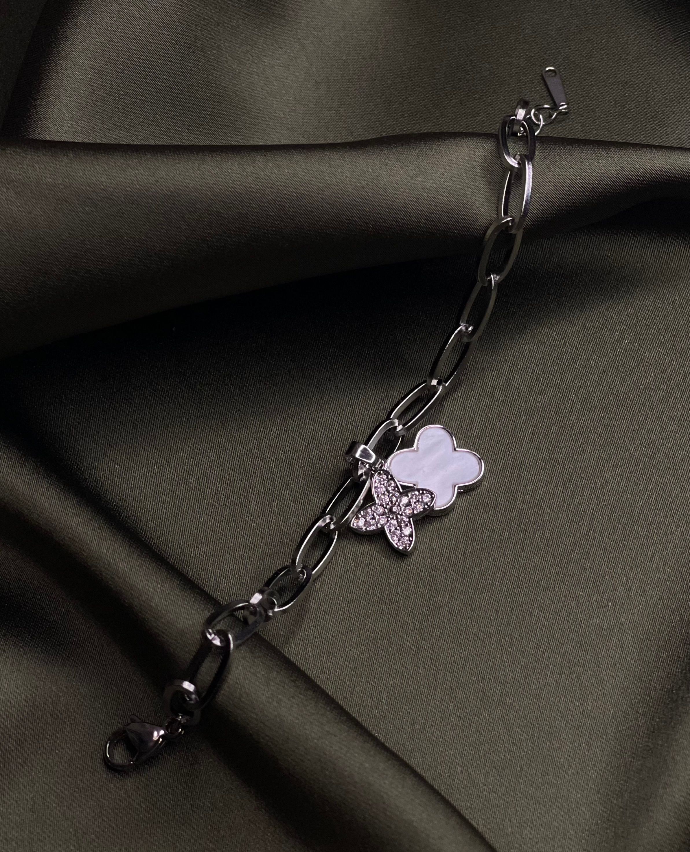 Aurora - Doppeltes Kleeblatt-Armband in Silber