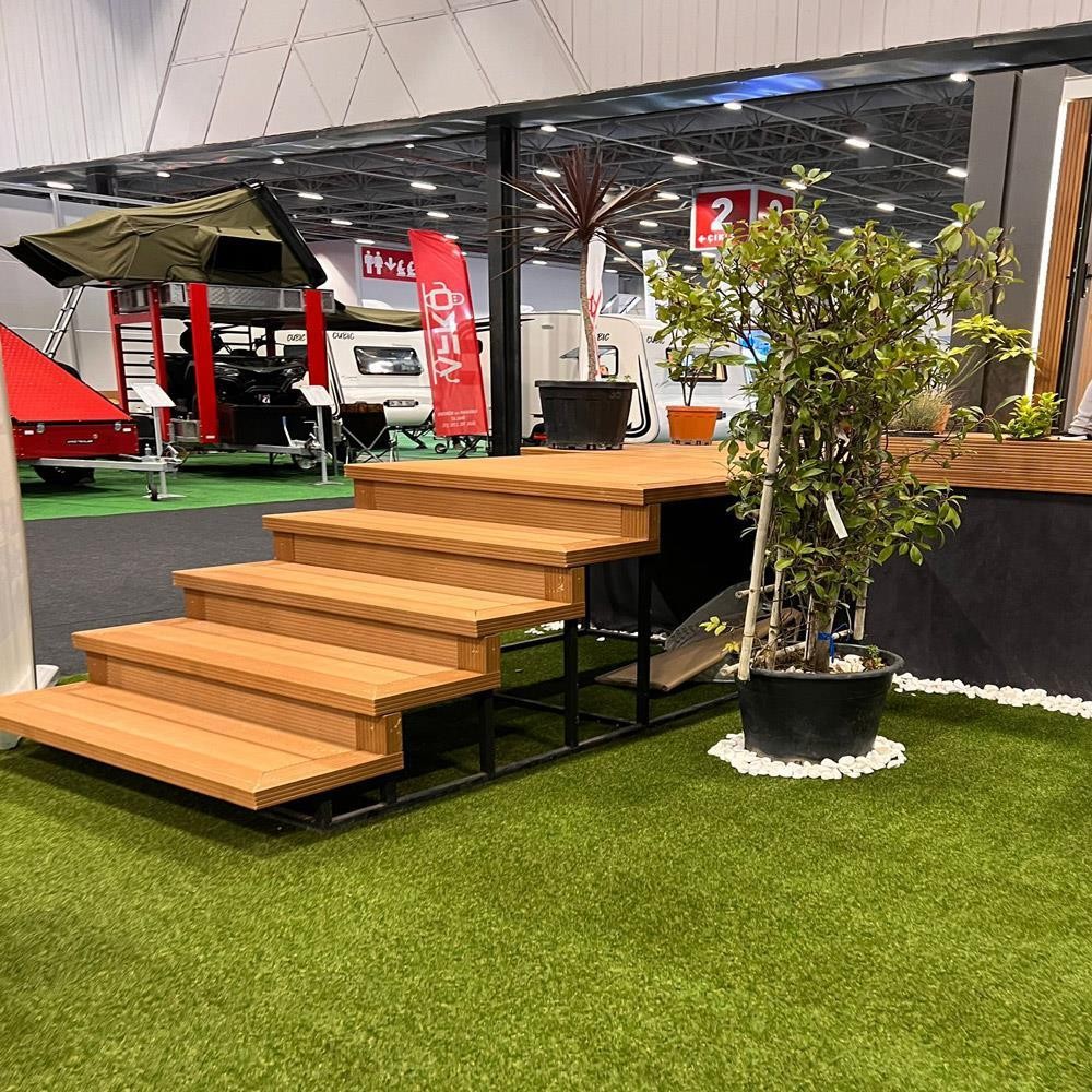 Komposit Terrassenbelag für 5 Zimmer