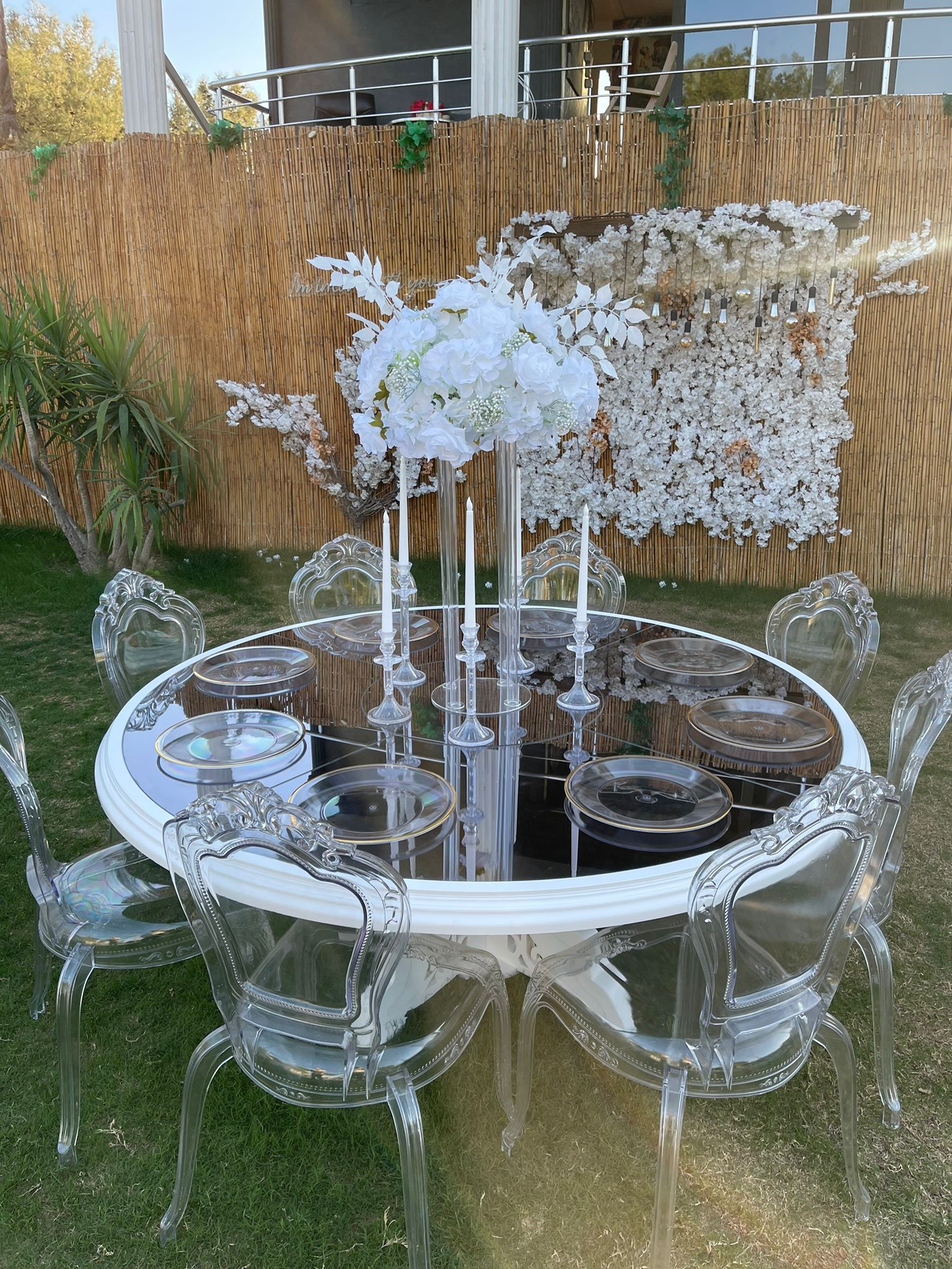 Banquet Table VIP Round