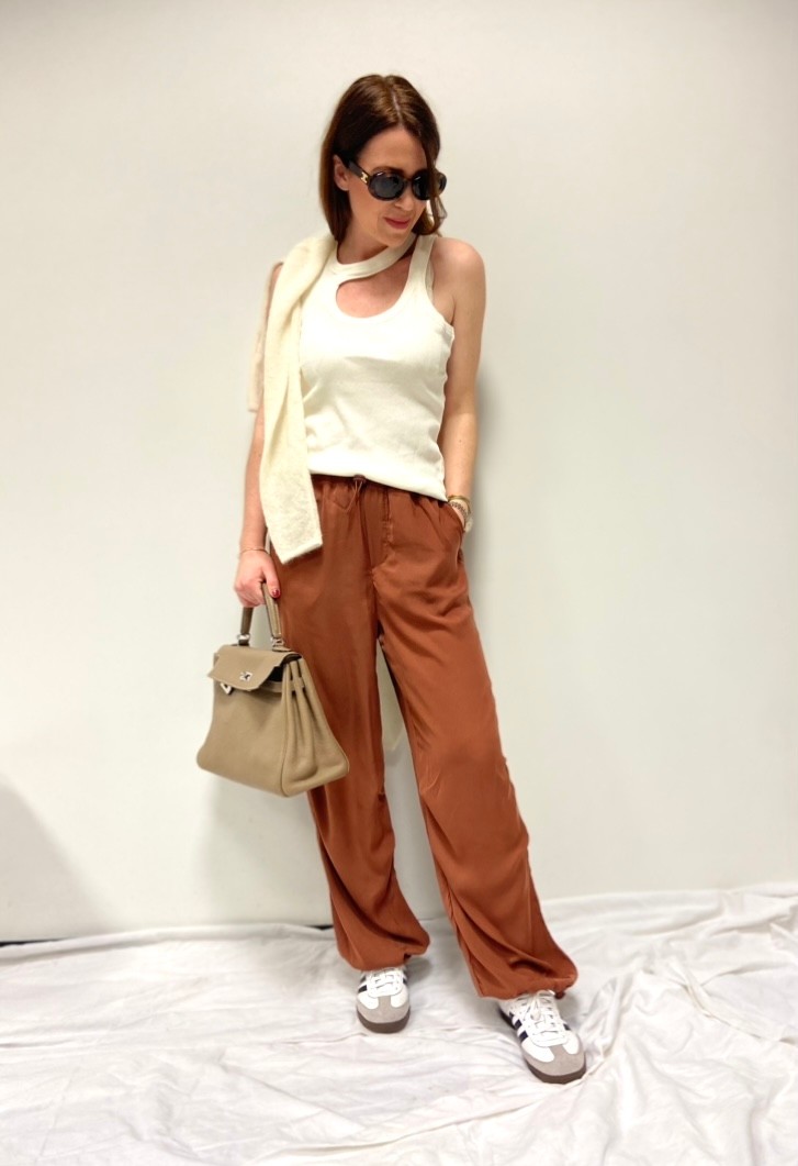 CUT OUT TANK TOP RIB - WEIß